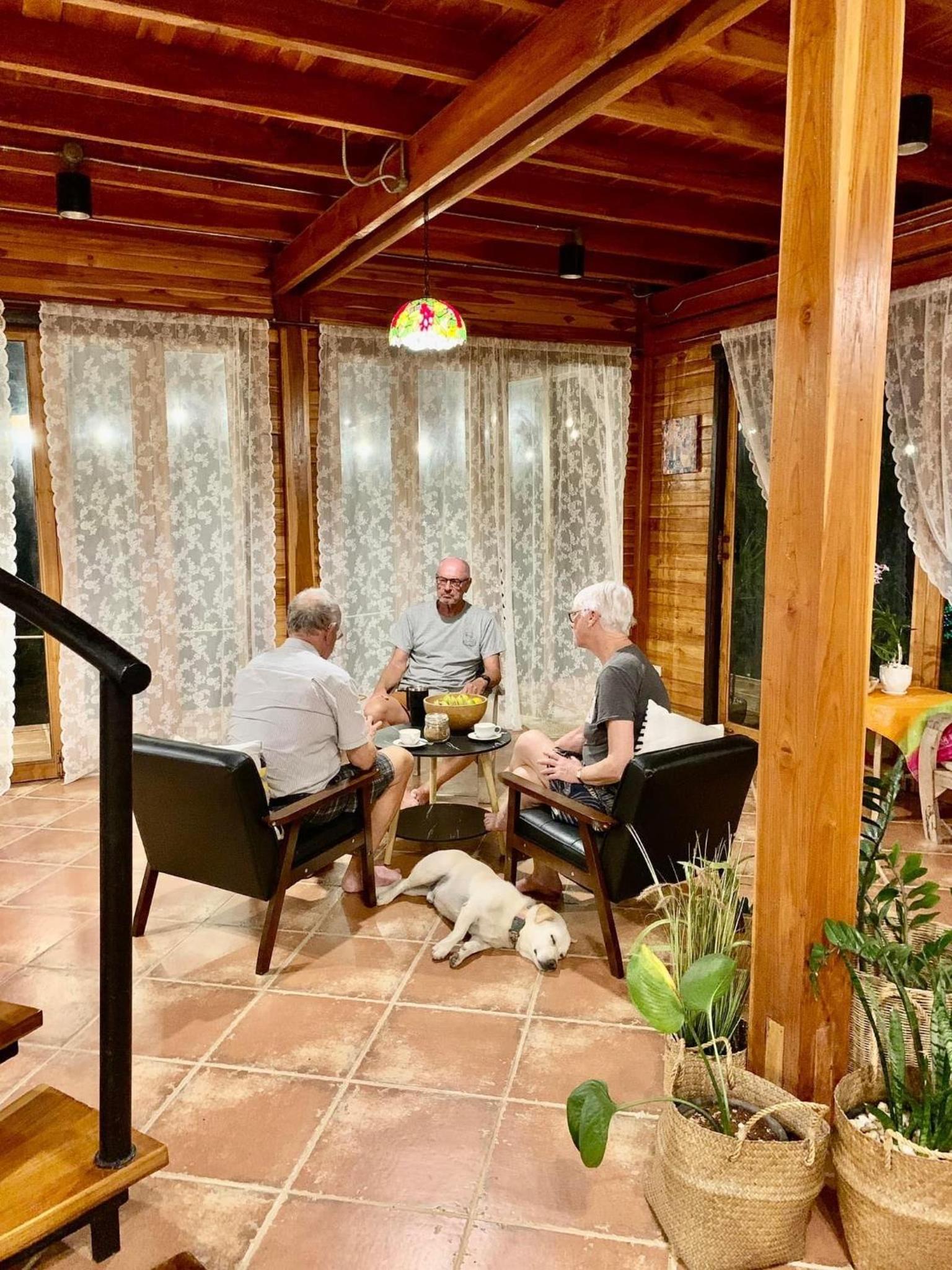Rang Robin Farmstay for 4 with pool