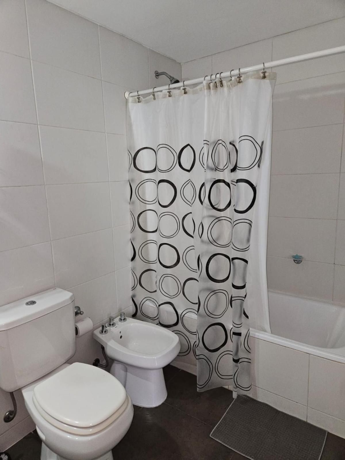 Apart 1013 con Piscina Gimnasio Laundry y Seguridad 24 hs