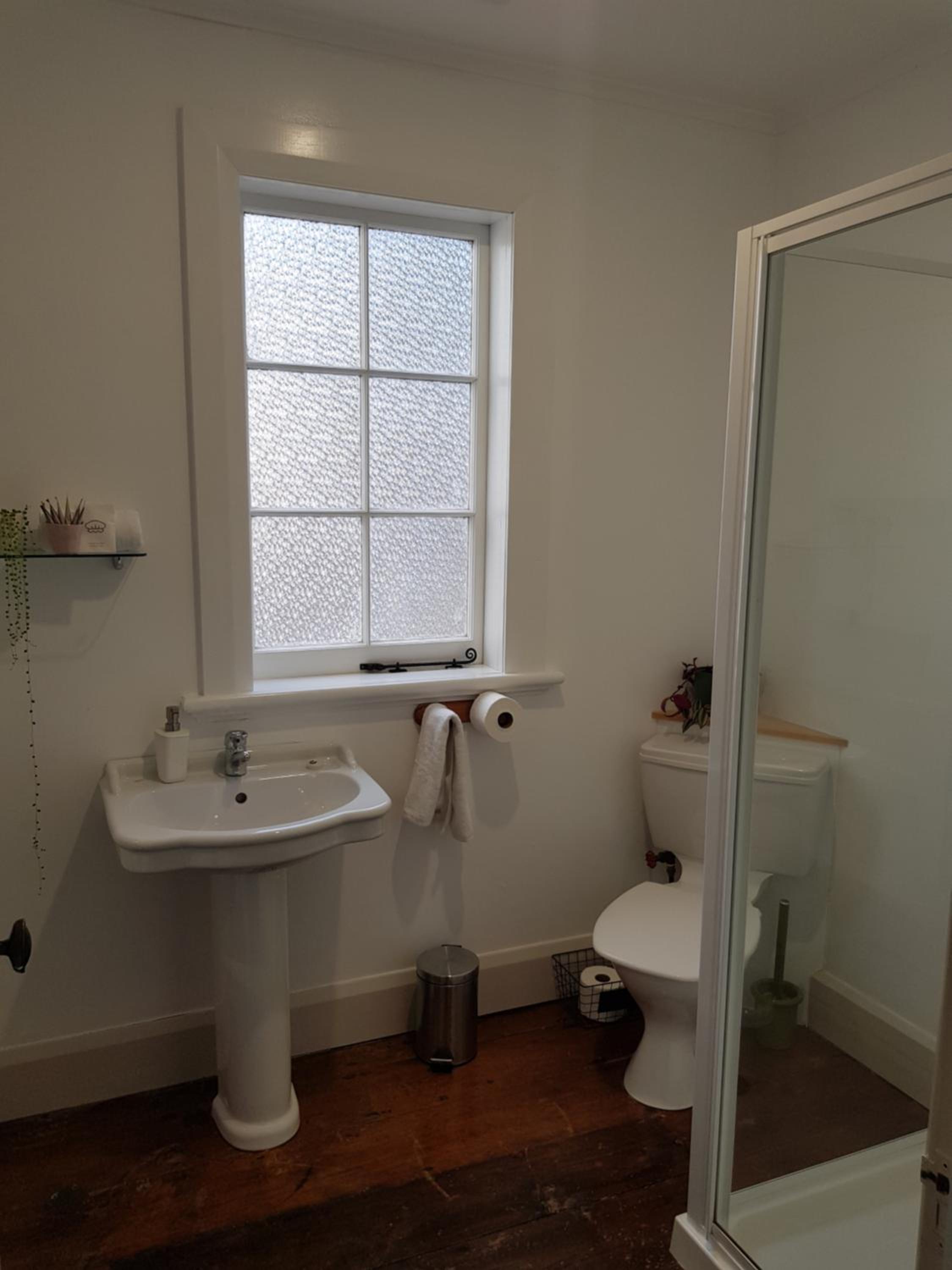 Riverhead Villa