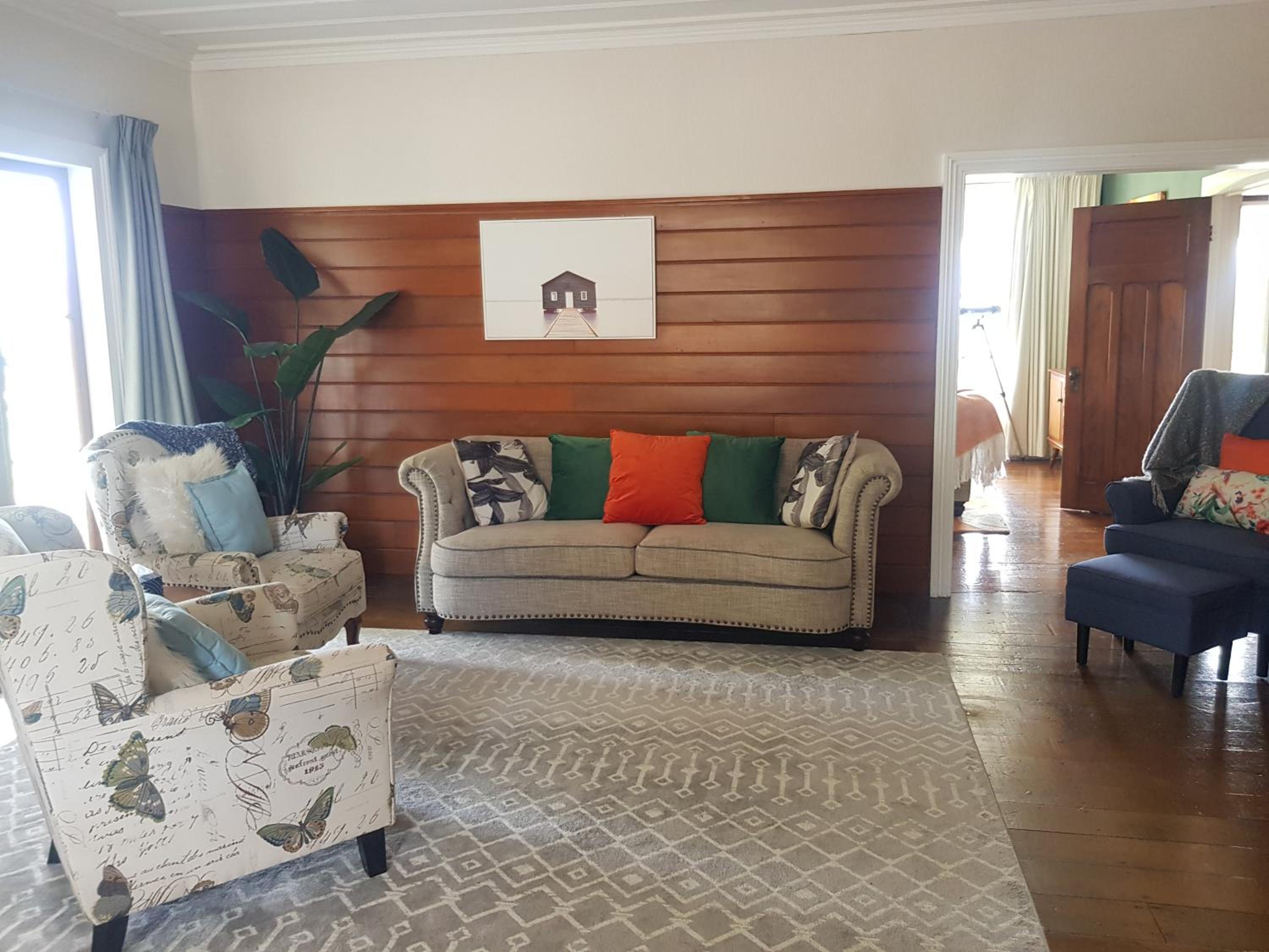Riverhead Villa