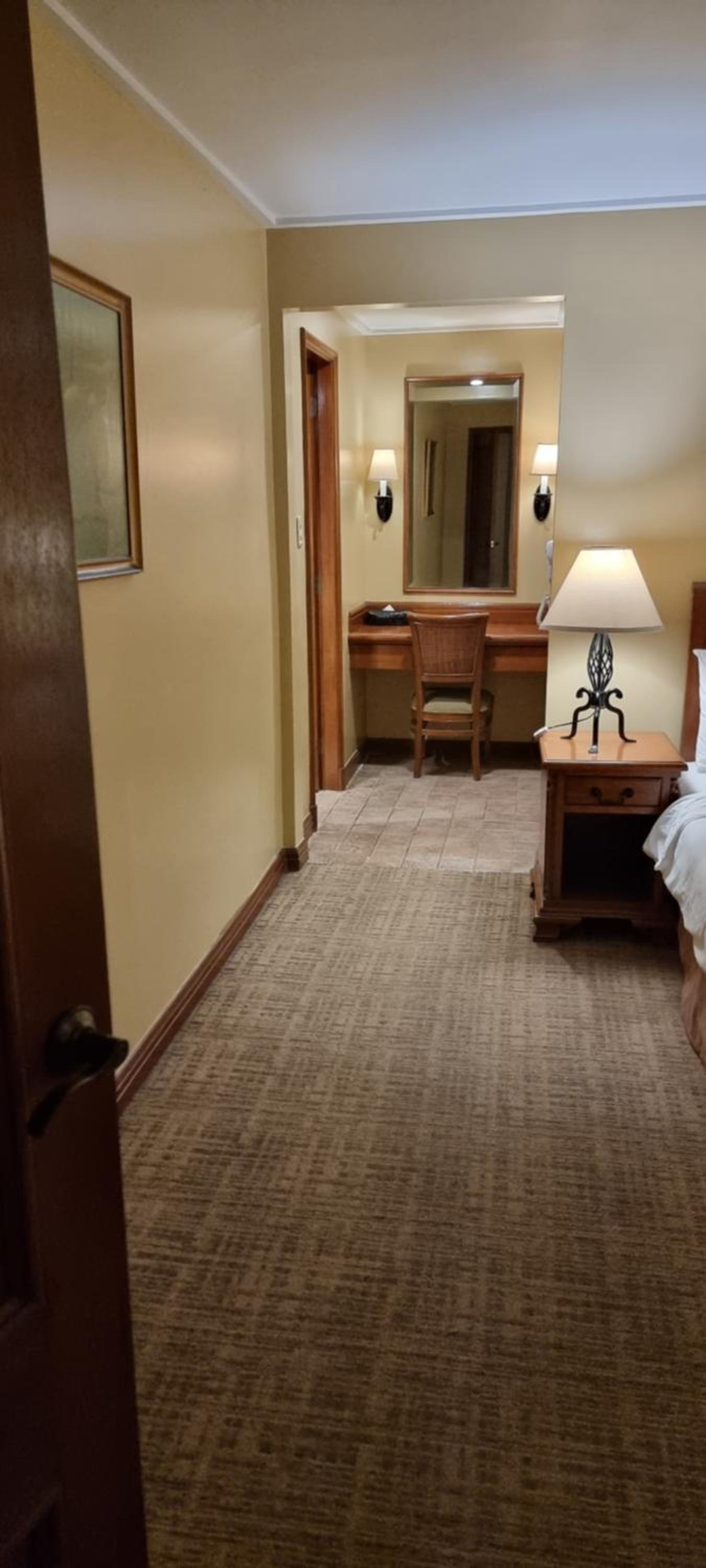 Private 2 bedrooms Suite at the Manor Camp John Hay view 2