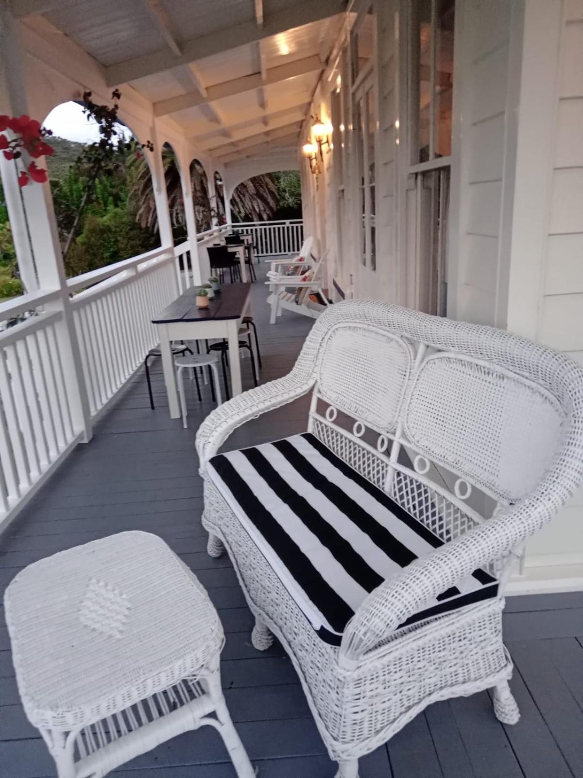 Riverhead Villa