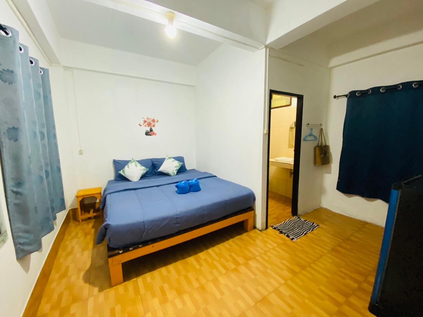 Miss Hong House