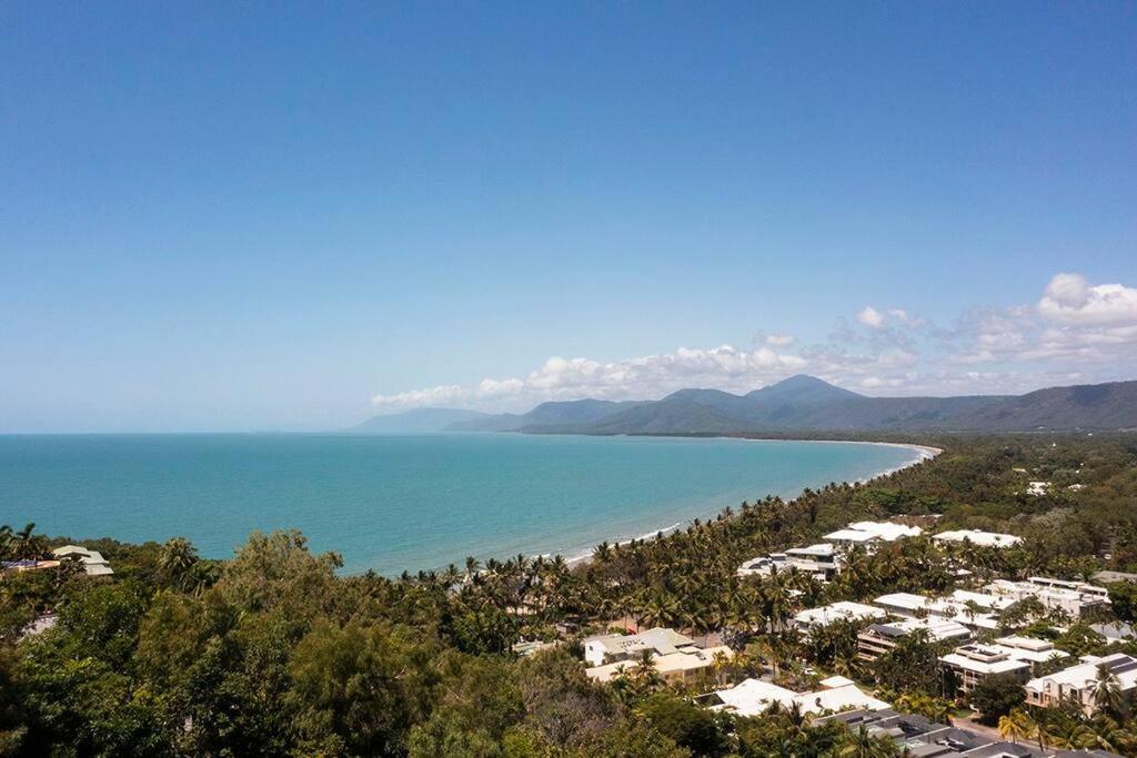 44 Island Point Road at Port Douglas by HIHA