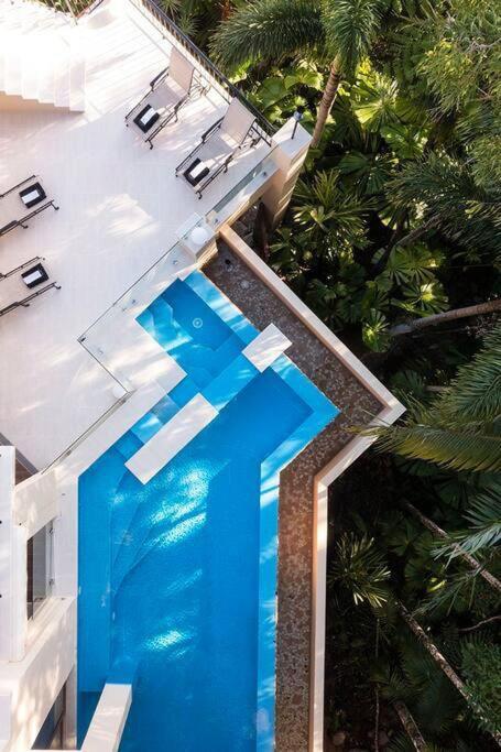 44 Island Point Road at Port Douglas by HIHA