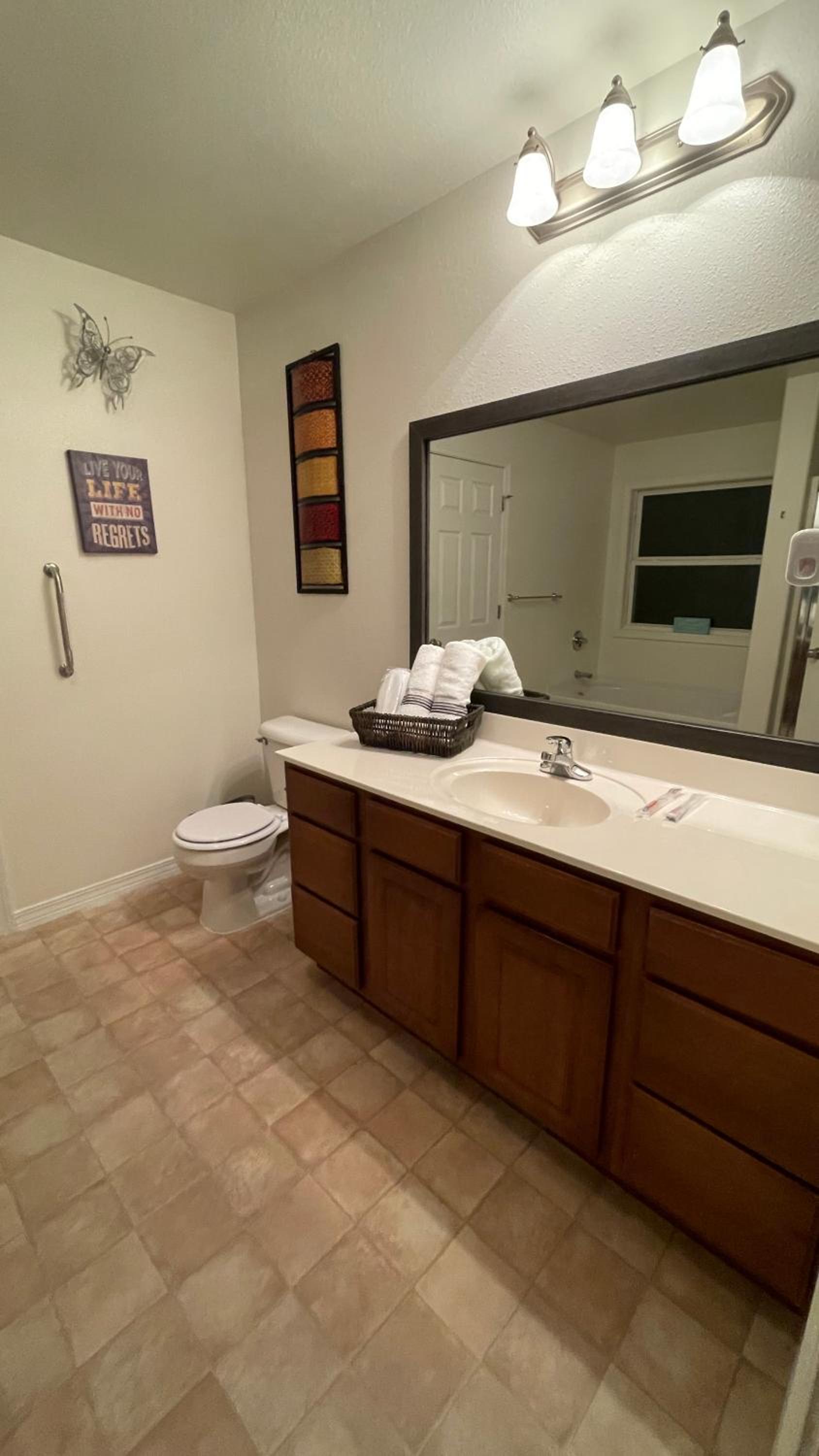 RiverLeaf Suites