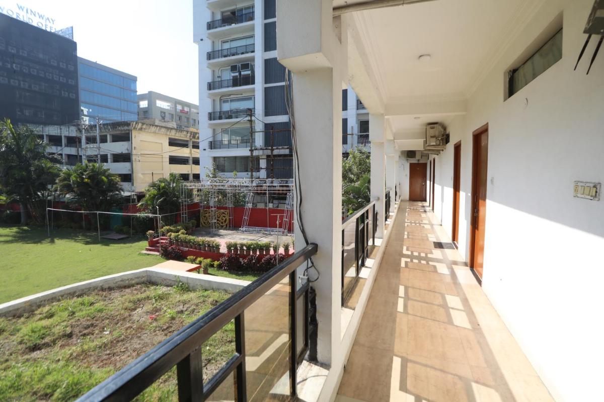 balcony