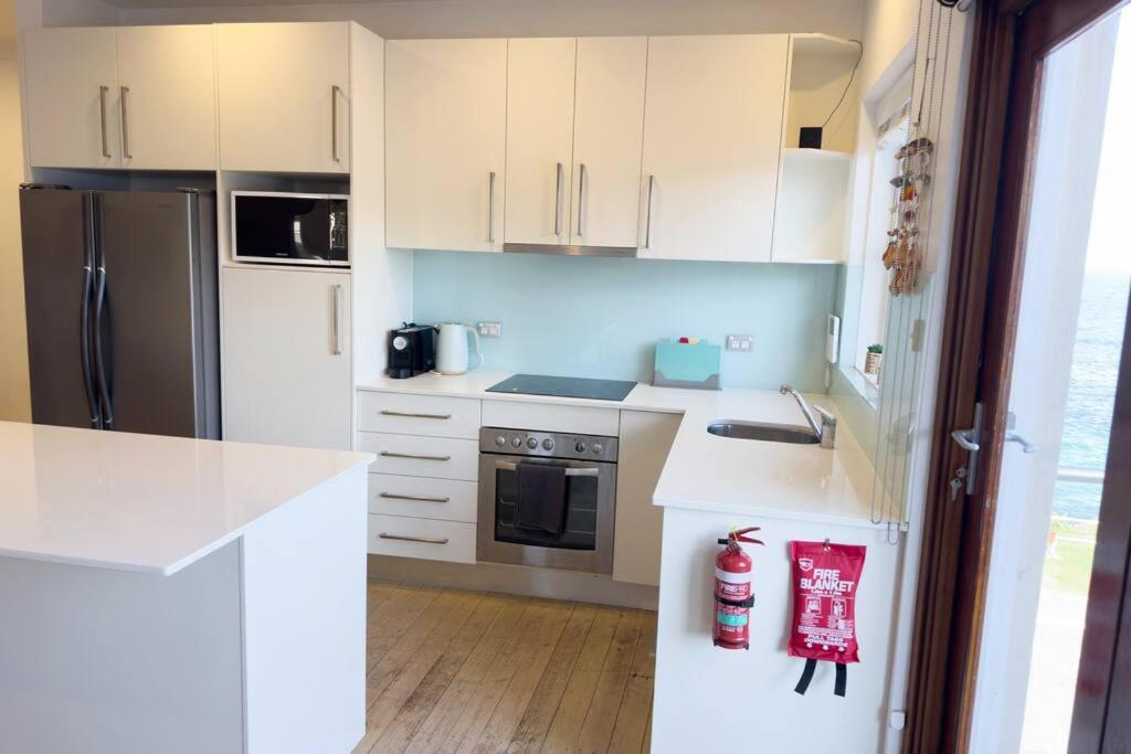 On The Esplanade - Close to beach & Cronulla mall with Aircon