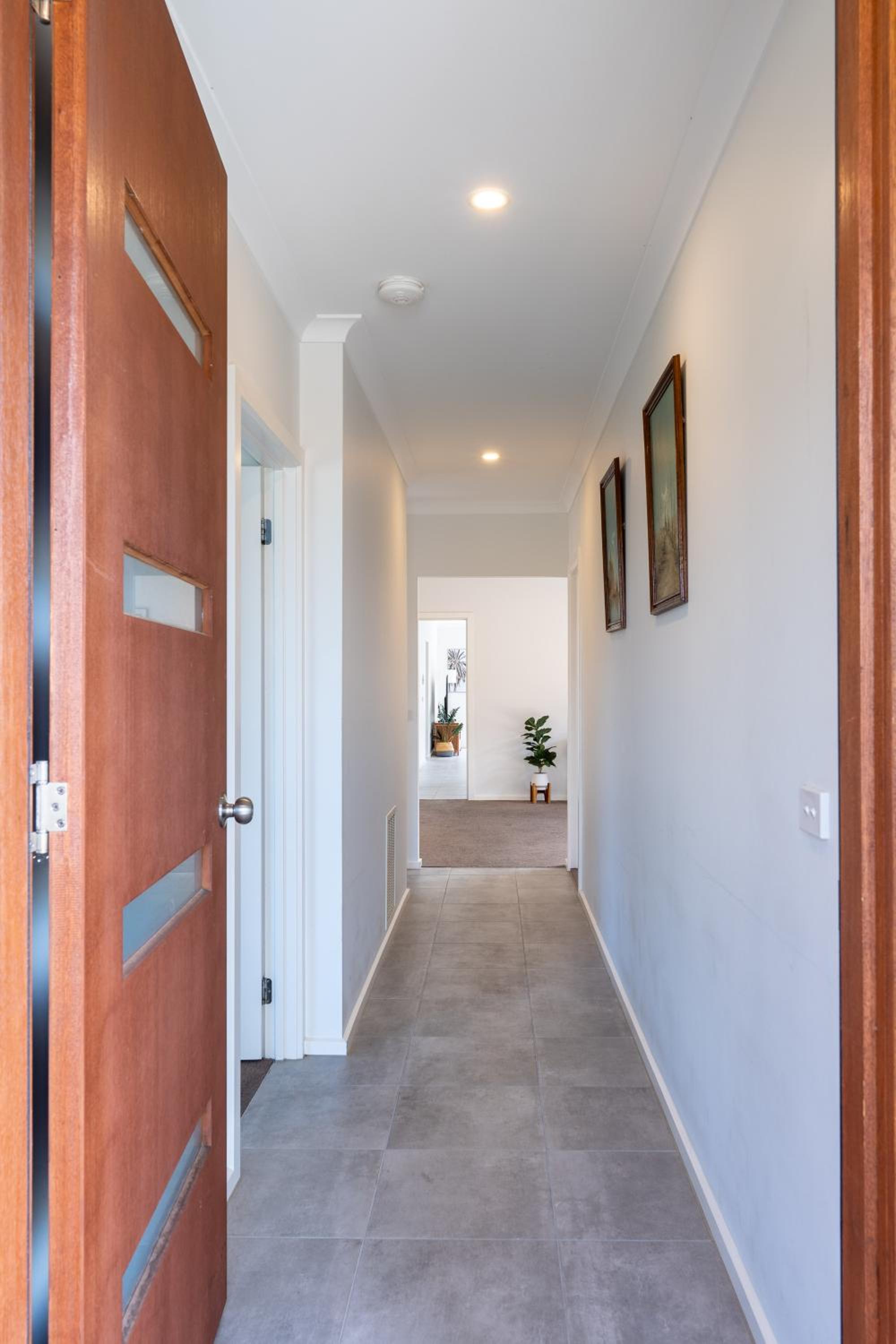 Cranbourne Entire house 4bedroom