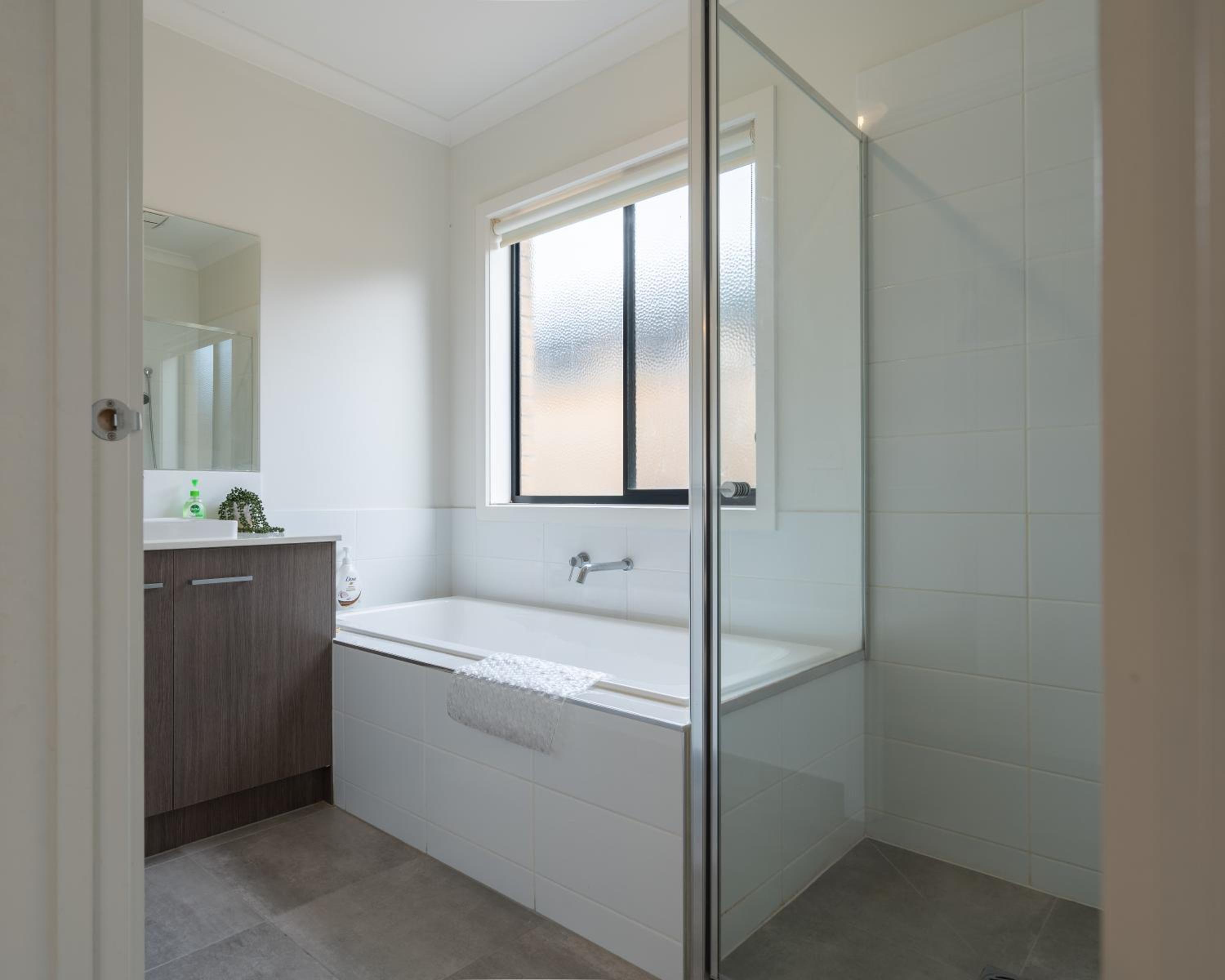 Cranbourne Entire house 4bedroom