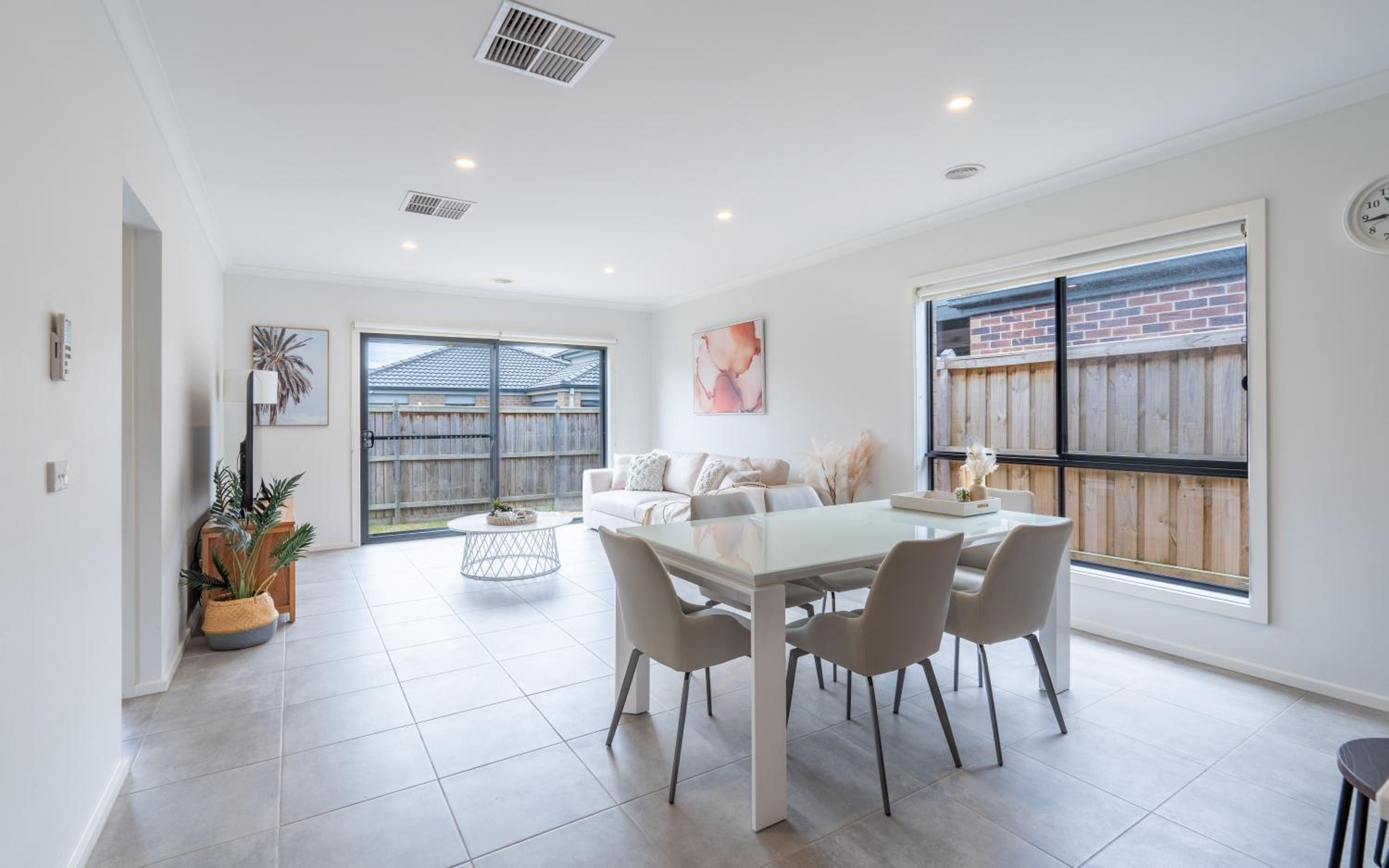 Cranbourne Entire house 4bedroom