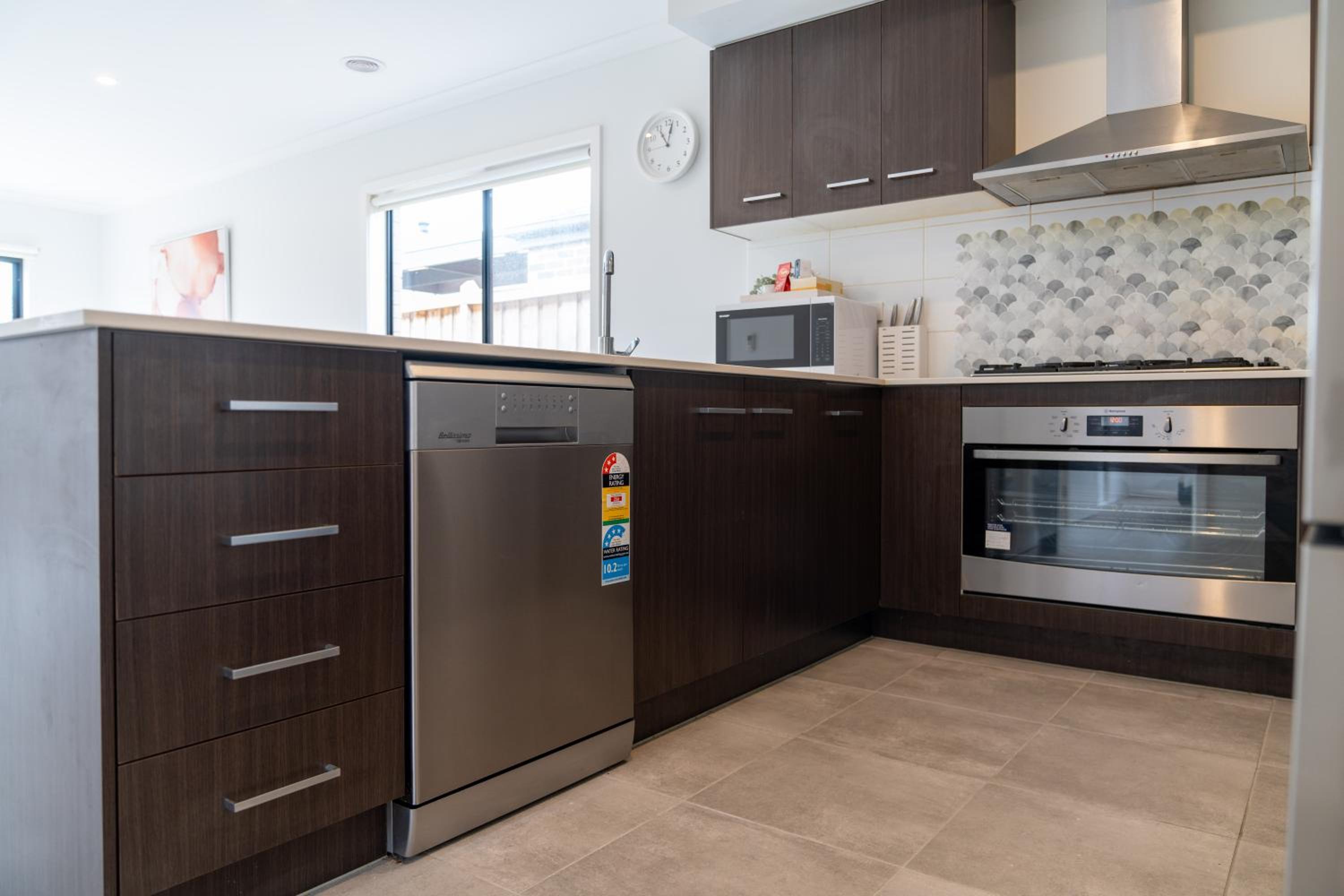 Cranbourne Entire house 4bedroom