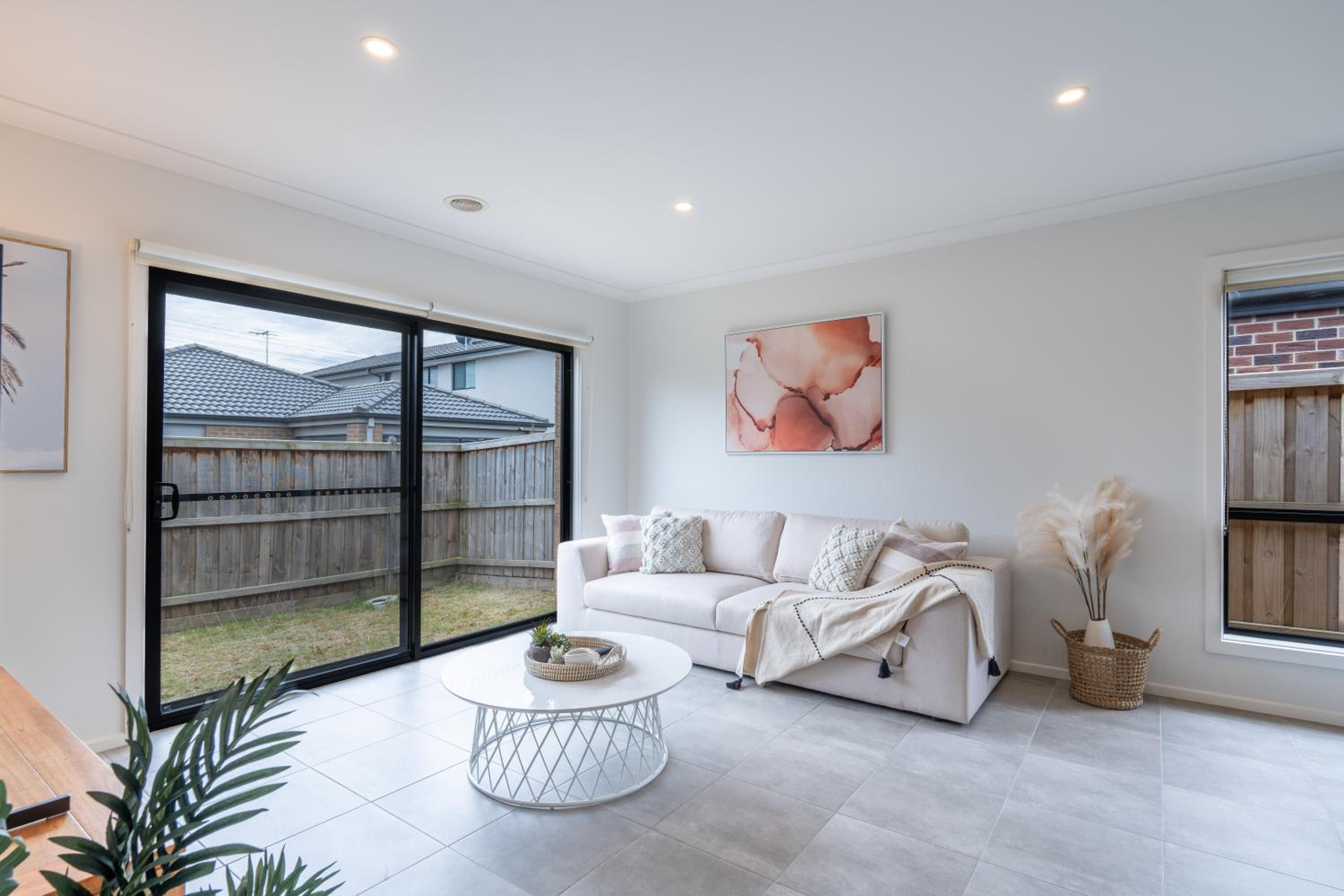 Cranbourne Entire house 4bedroom
