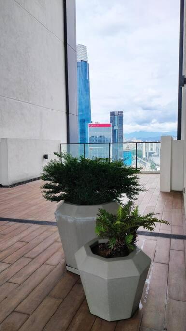 Central KL Retreat MyTown Ikea KLCC TRX Mall MRT