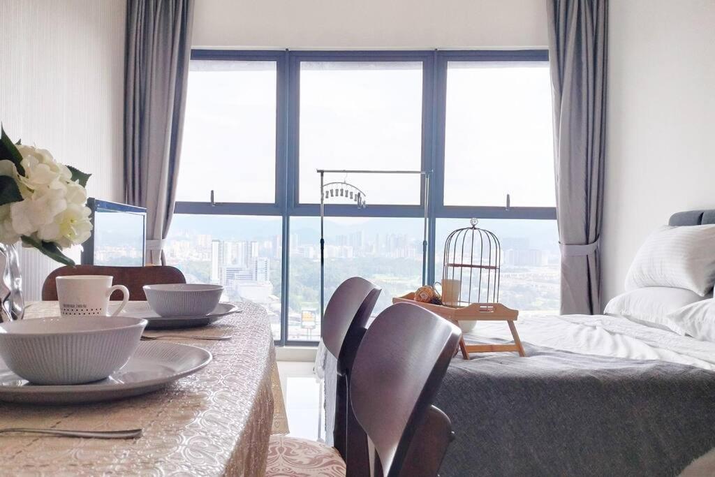 Central KL Retreat MyTown Ikea KLCC TRX Mall MRT