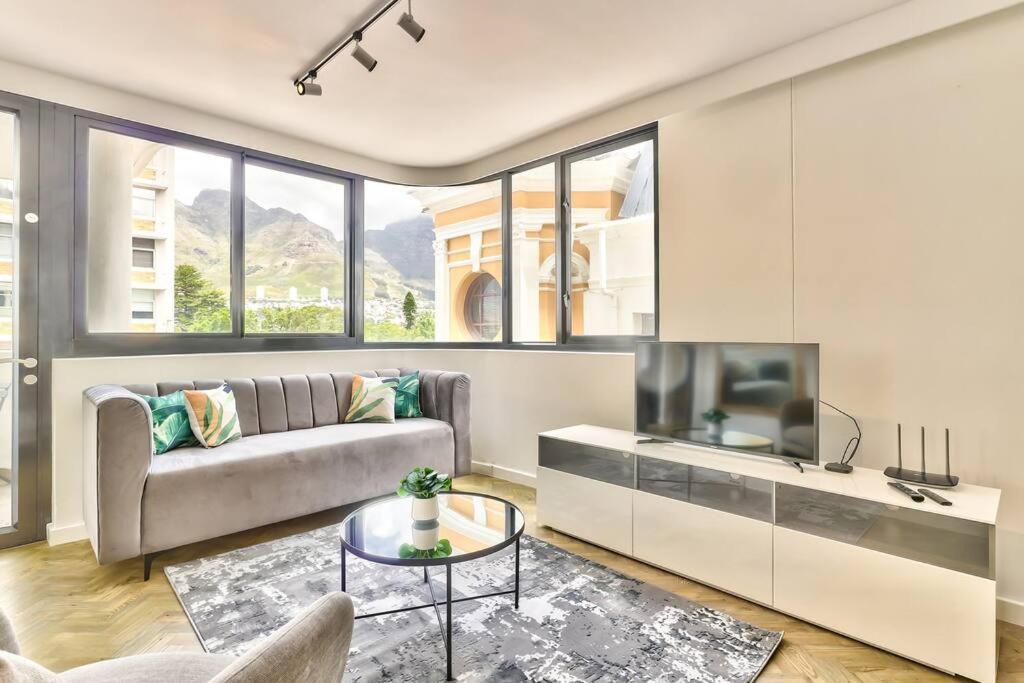 Tuynhuys Modern Apartment view 5