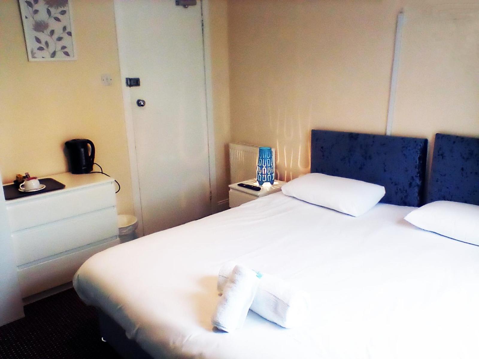 Irvine Riverside Guesthouse