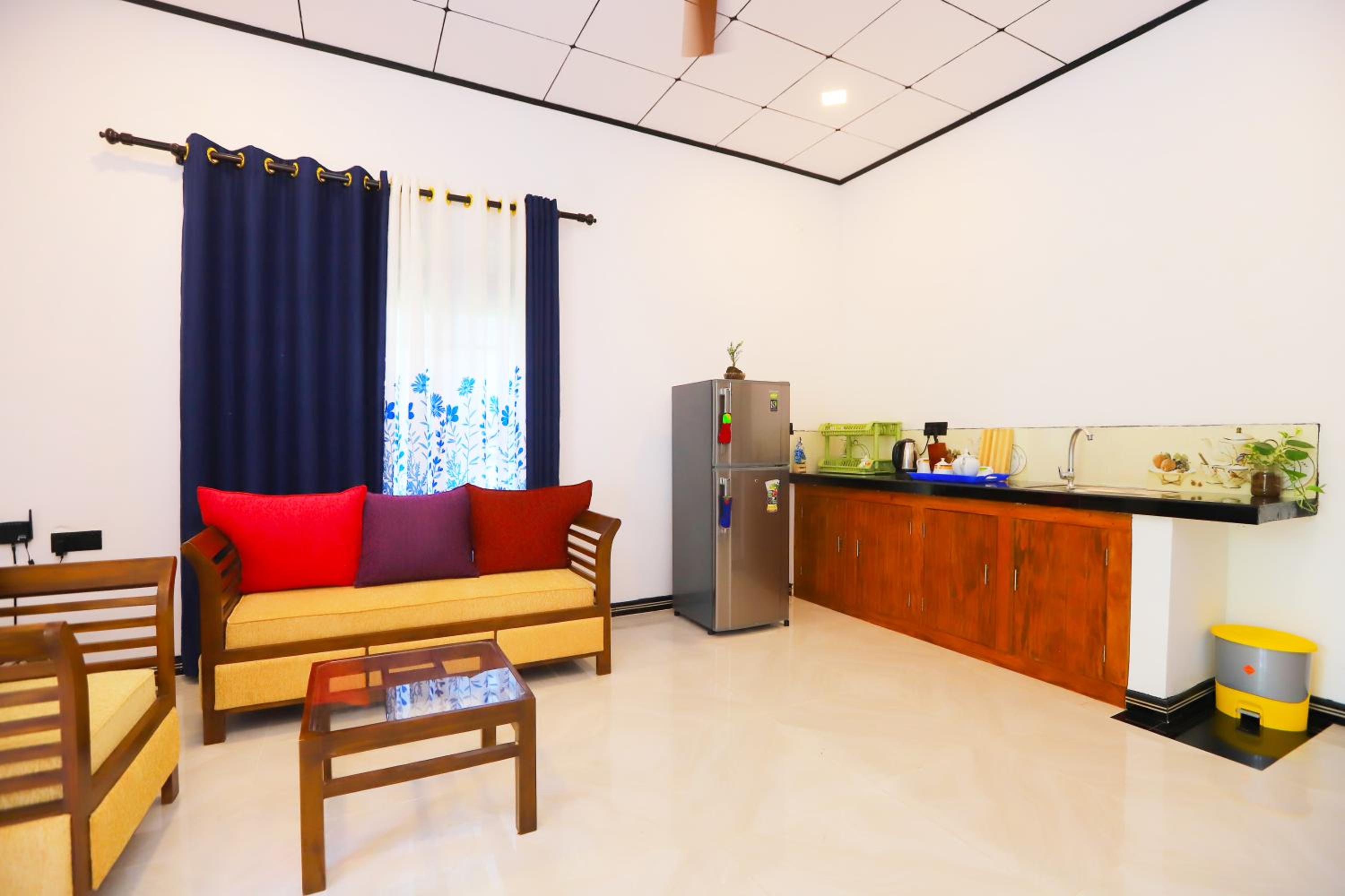 Dinsara Pearl Villa