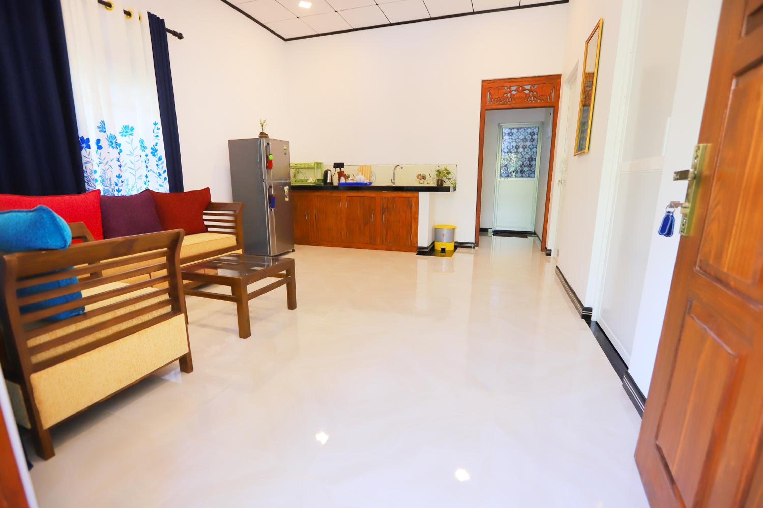 Dinsara Pearl Villa