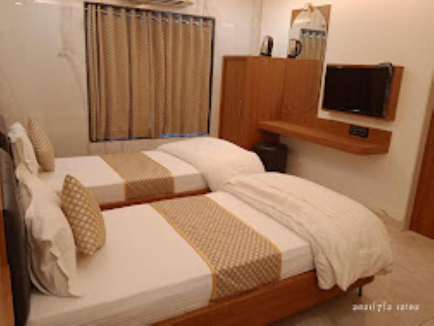 Hotel Sammati Gobhalaj view 4