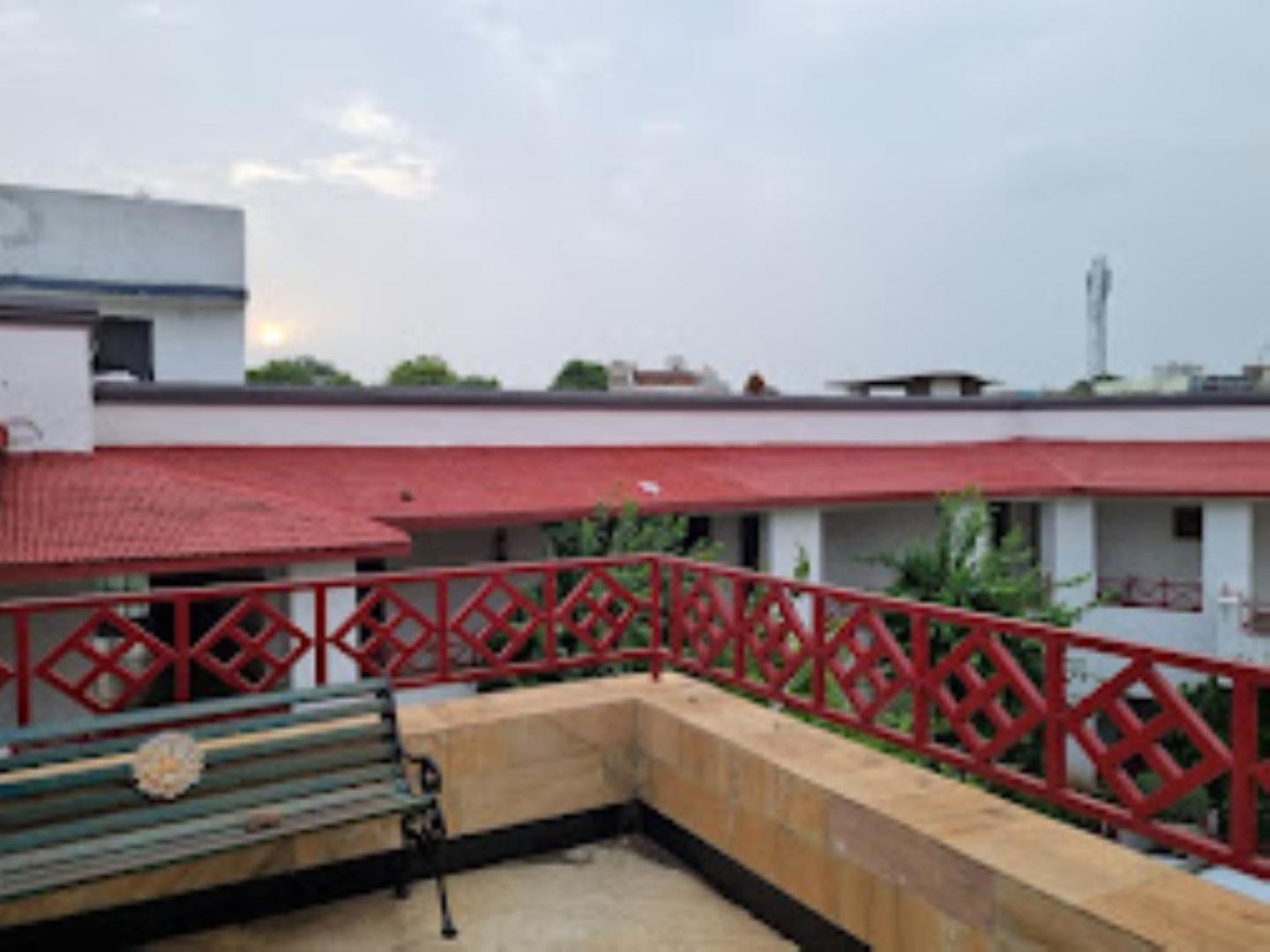 MP Tourist Bunglow , Chitrakoot view 5