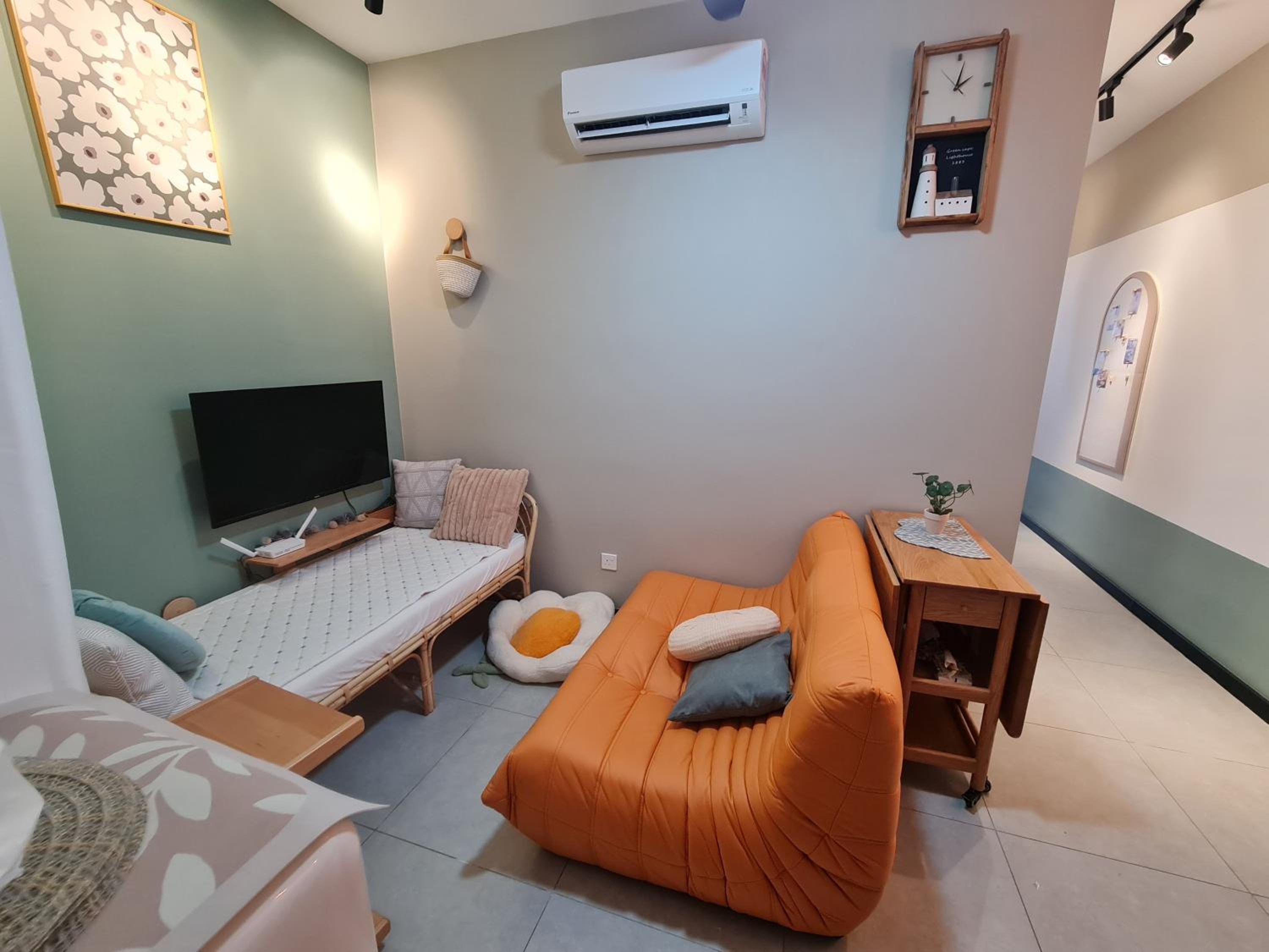 Cozy Modern Tiny Home 2R1B 10 mins to KLCC
