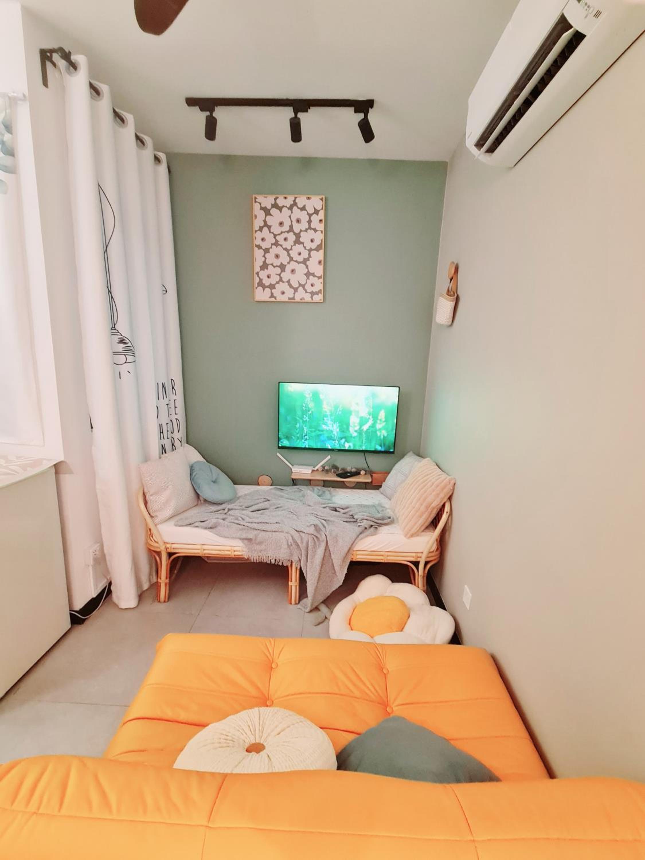 Cozy Modern Tiny Home 2R1B 10 mins to KLCC