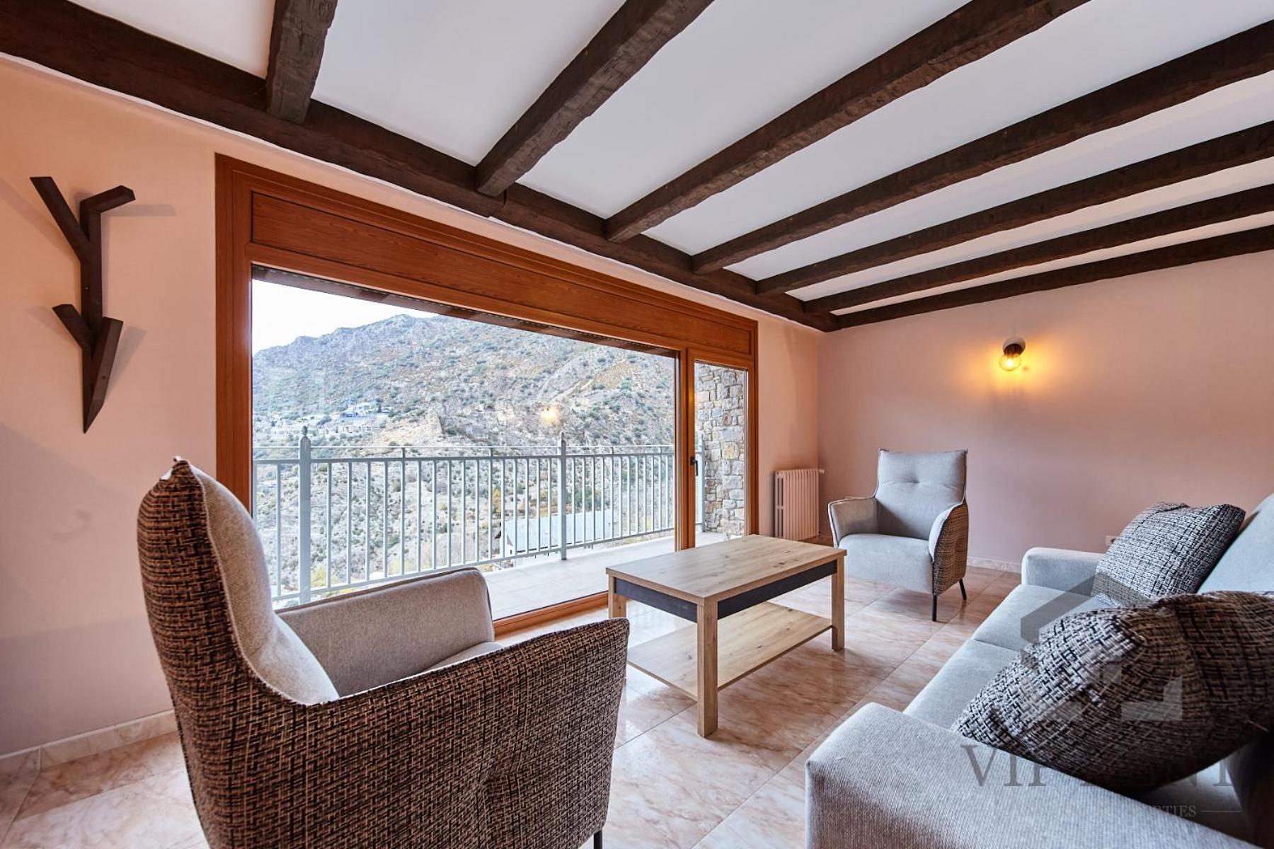 Can Noguer Chalet de Lujo en Escaldes ,vistas panorámicas, jacuzzi