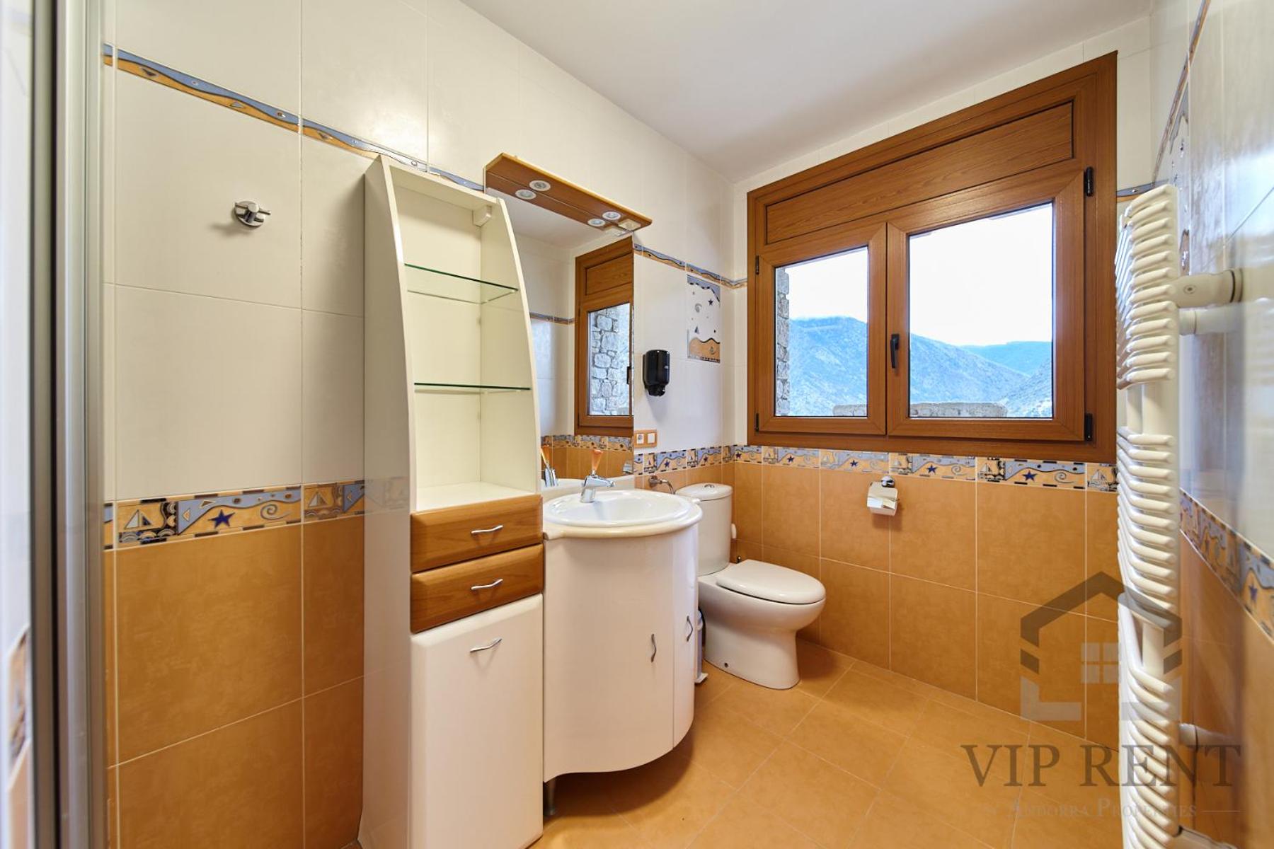 Can Noguer Chalet de Lujo en Escaldes ,vistas panorámicas, jacuzzi