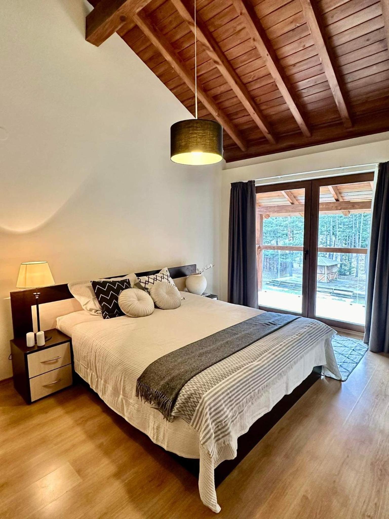 Spacious penthouse chalet apartment in Pirin Golf and Country Club