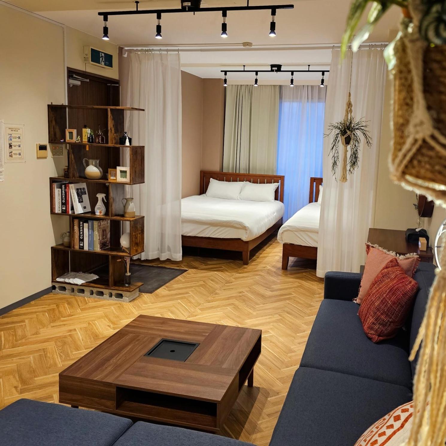 hotel room
