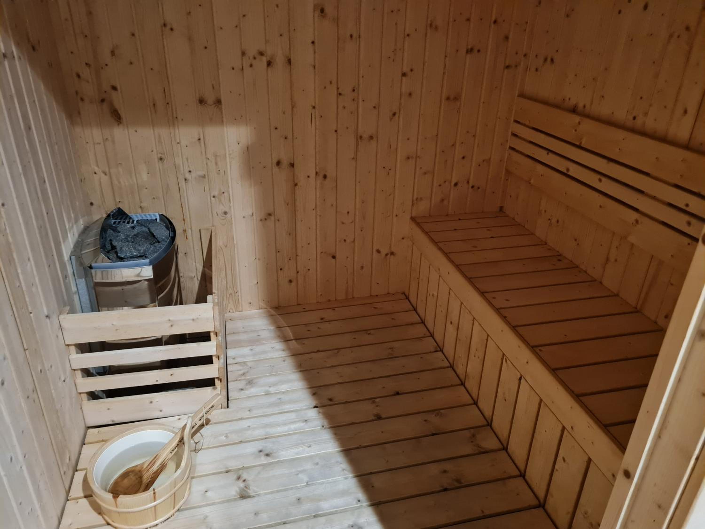 Cozy Modern Tiny Home 2R1B 10 mins to KLCC