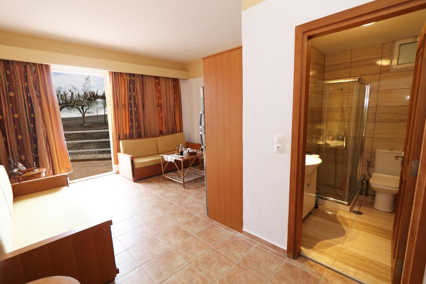 Tris Ekklisies Beachfront Apartment - Ammos view 4