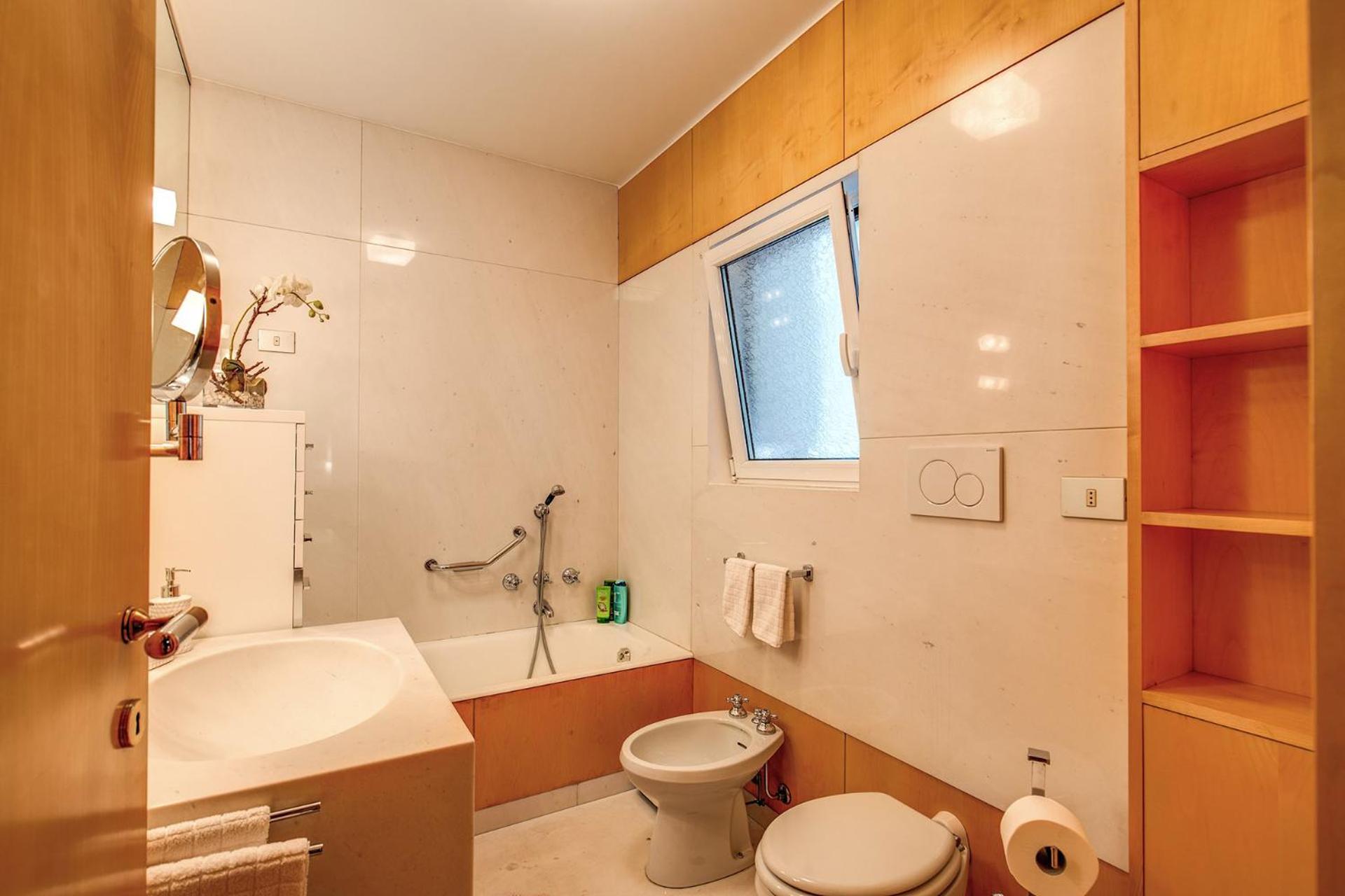 Terrazza Piccolomini: elegant apartment stunning view over Rome/St Peter's Dome