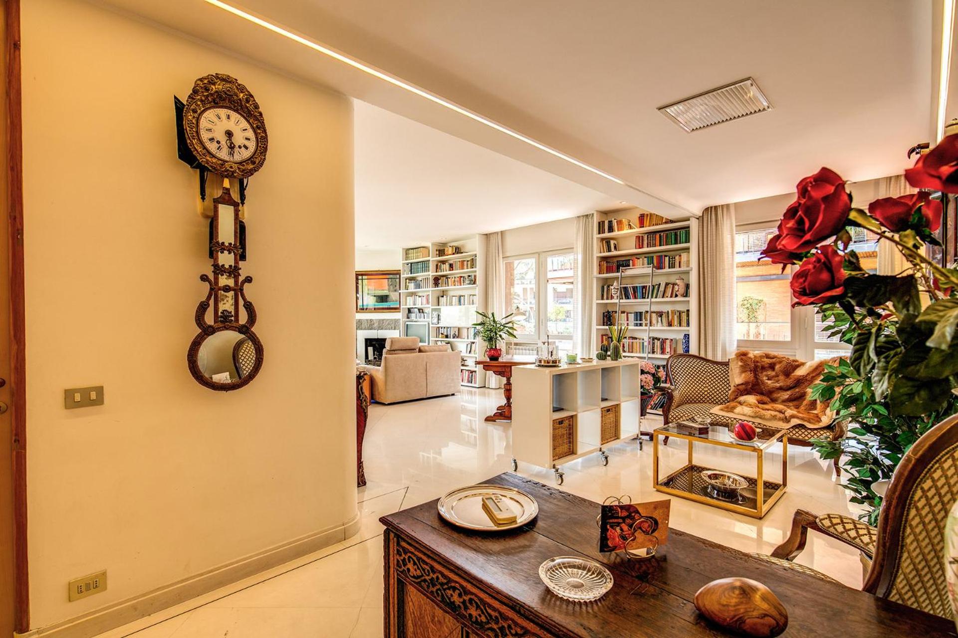 Terrazza Piccolomini: elegant apartment stunning view over Rome/St Peter's Dome