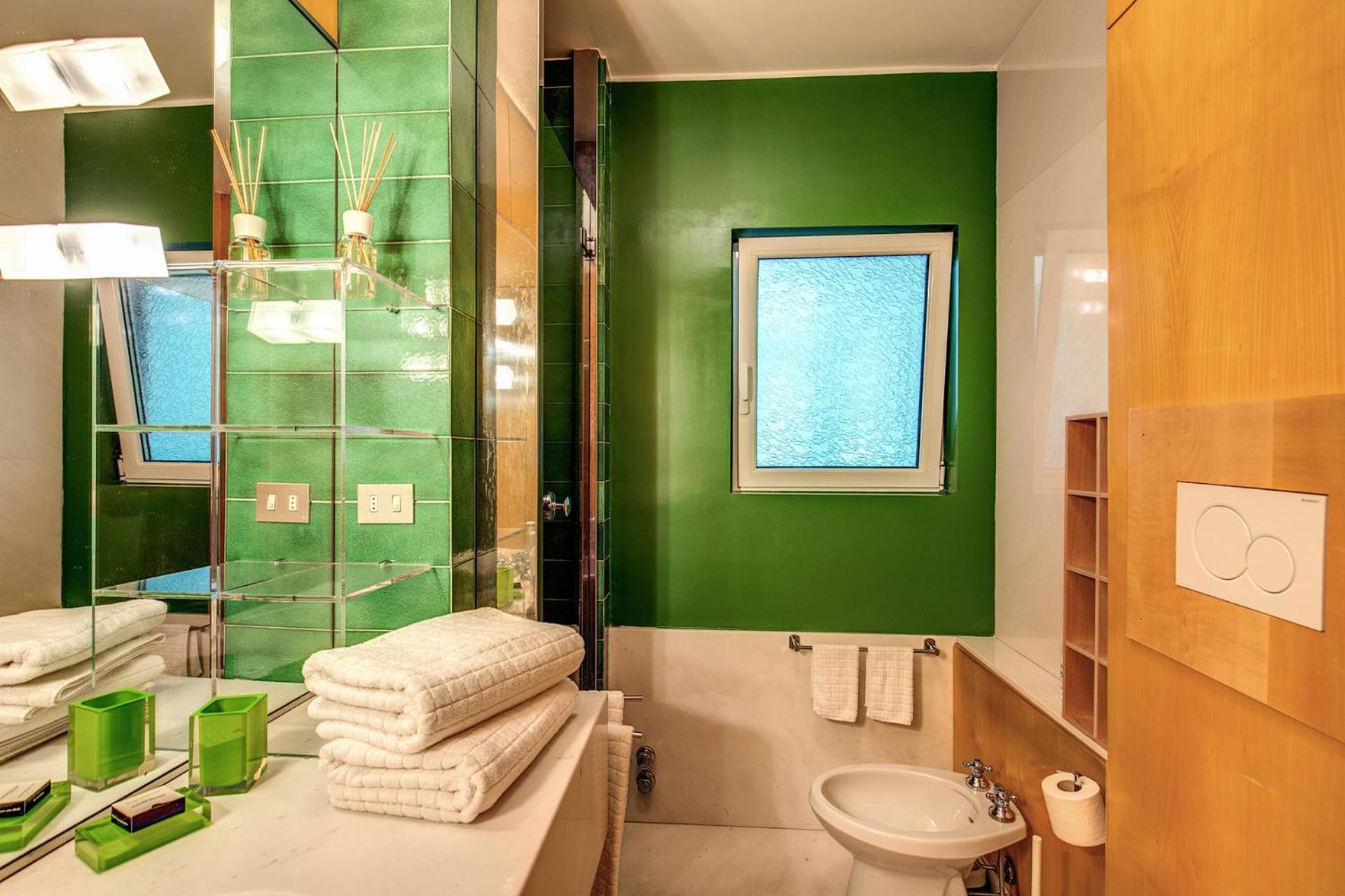Terrazza Piccolomini: elegant apartment stunning view over Rome/St Peter's Dome