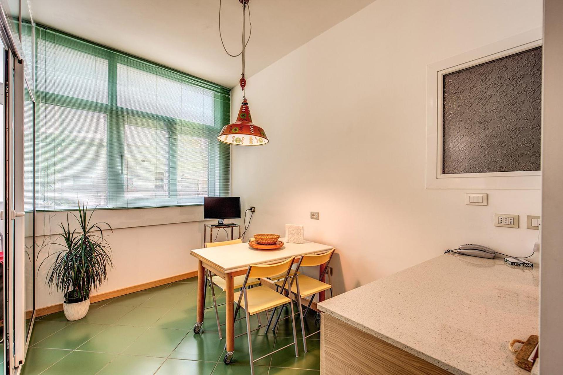 Terrazza Piccolomini: elegant apartment stunning view over Rome/St Peter's Dome