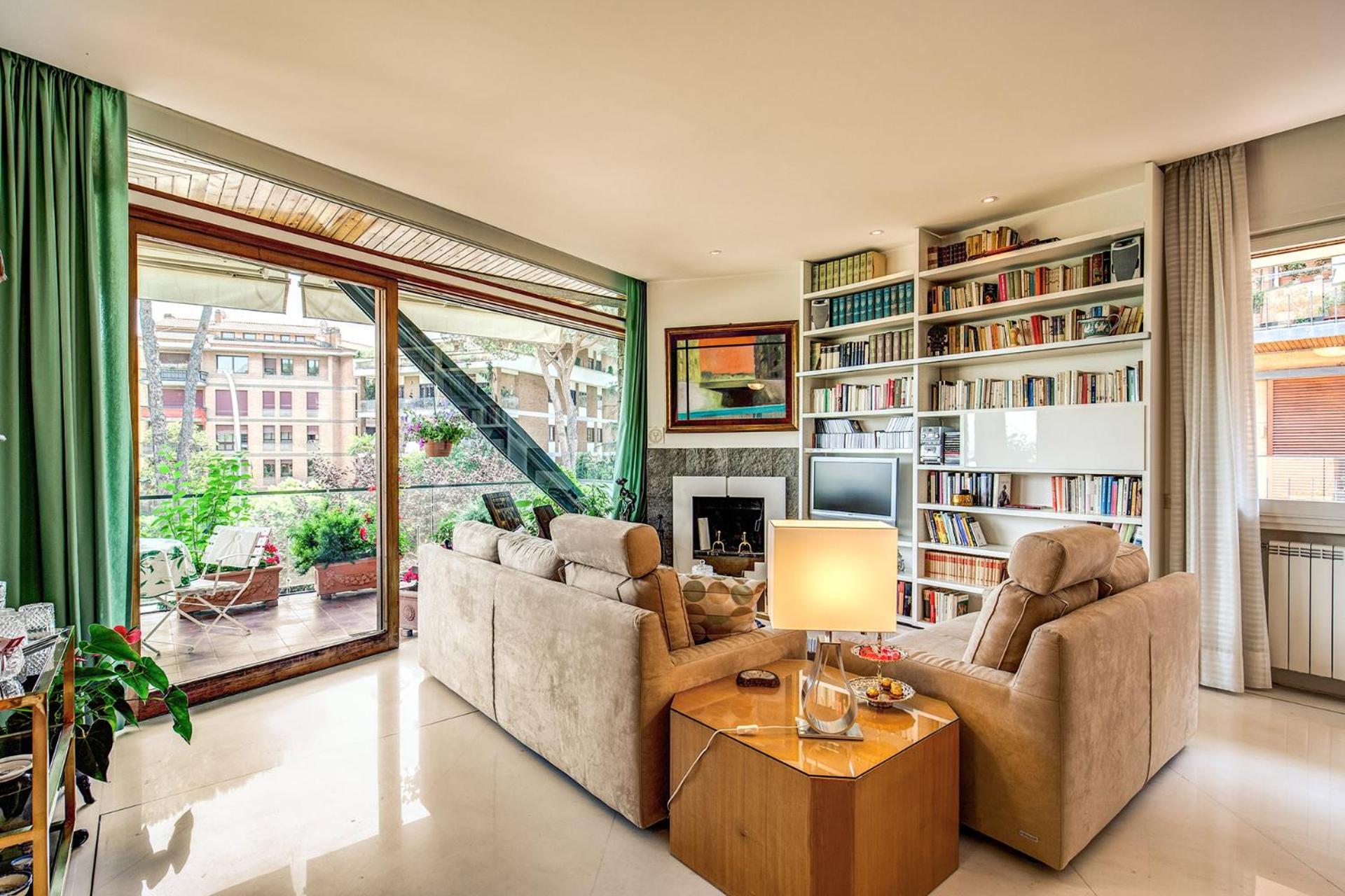 Terrazza Piccolomini: elegant apartment stunning view over Rome/St Peter's Dome