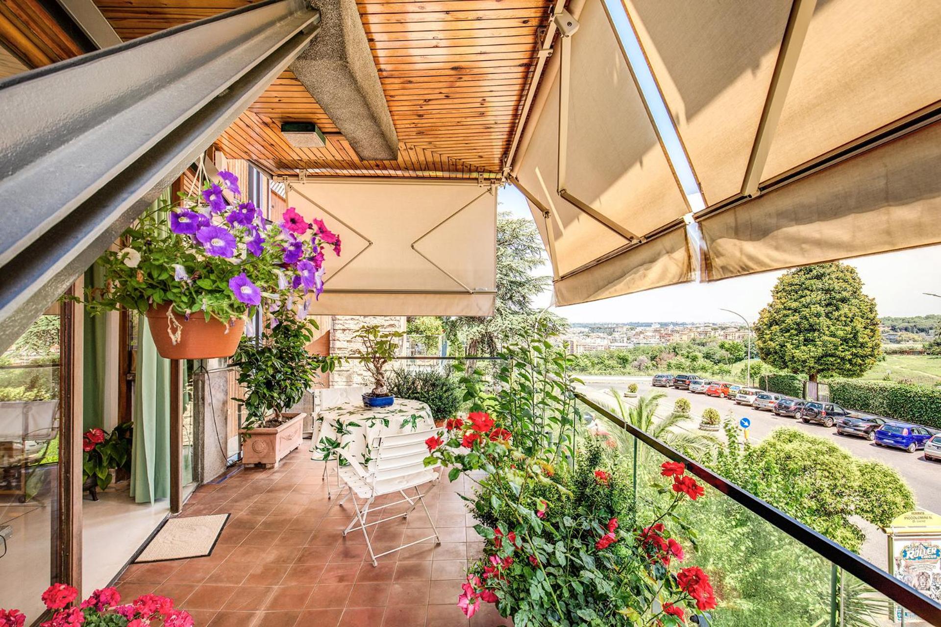 Terrazza Piccolomini: elegant apartment stunning view over Rome/St Peter's Dome