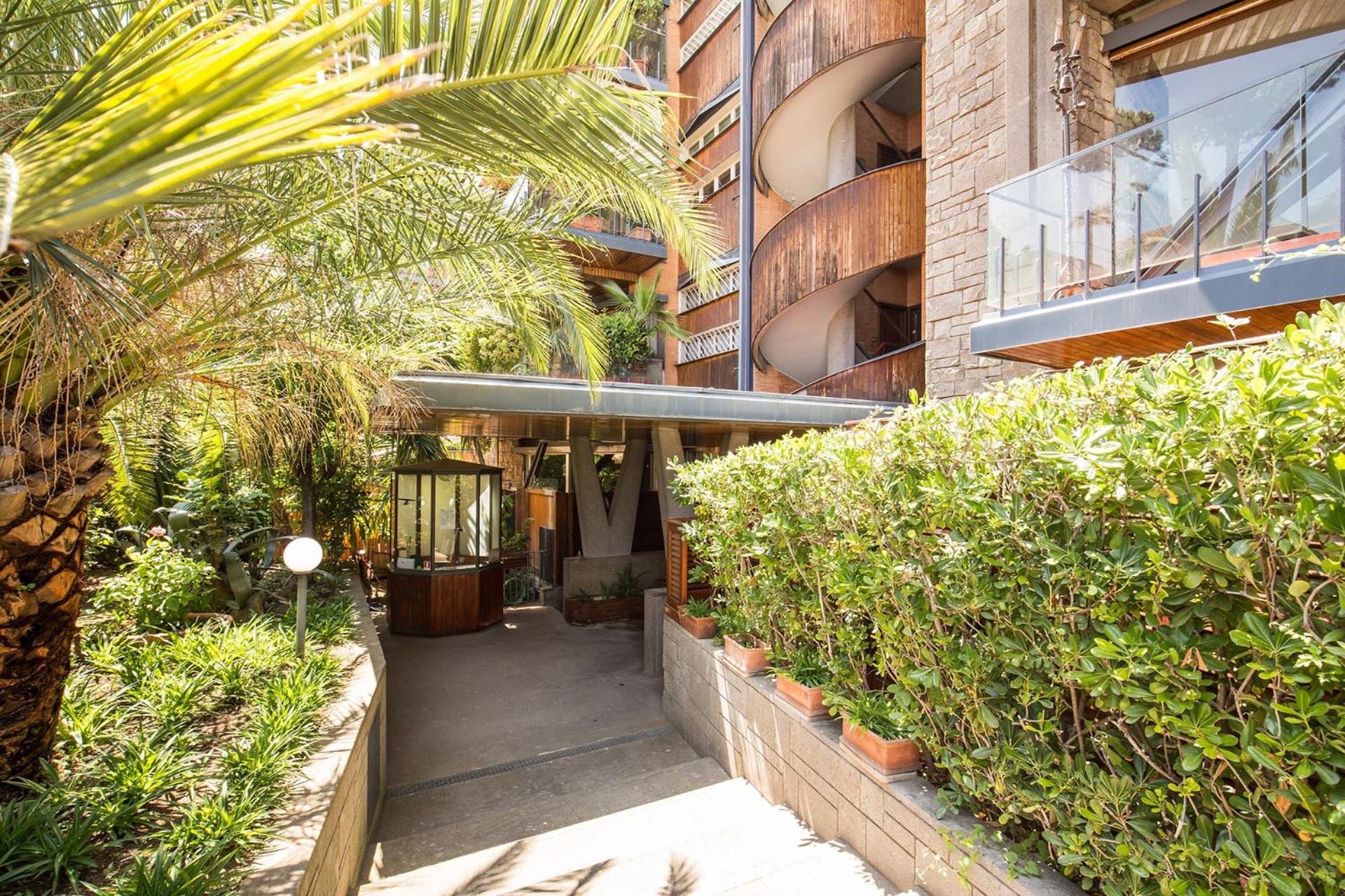 Terrazza Piccolomini: elegant apartment stunning view over Rome/St Peter's Dome
