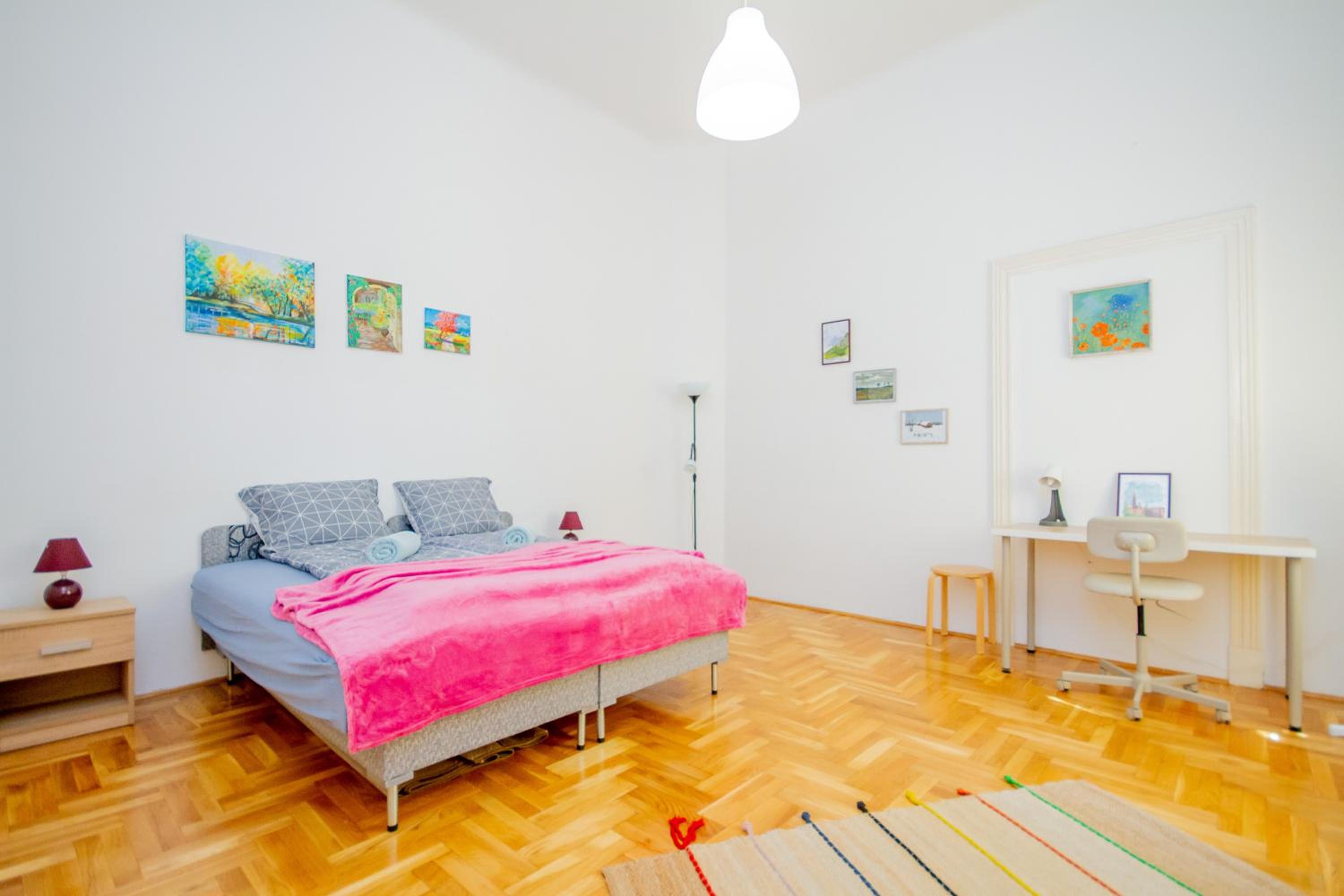 Kelvin's V District 2BR Urban Haven by NW view 2