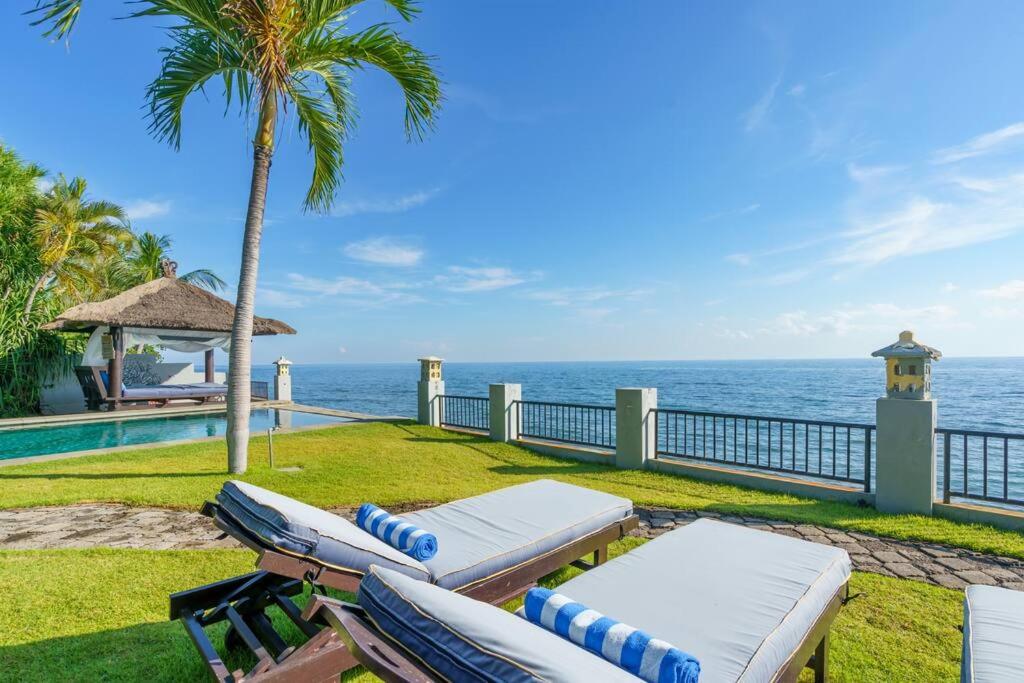 Luxurious & Tranquil Beachfront private villa with private pool view 2