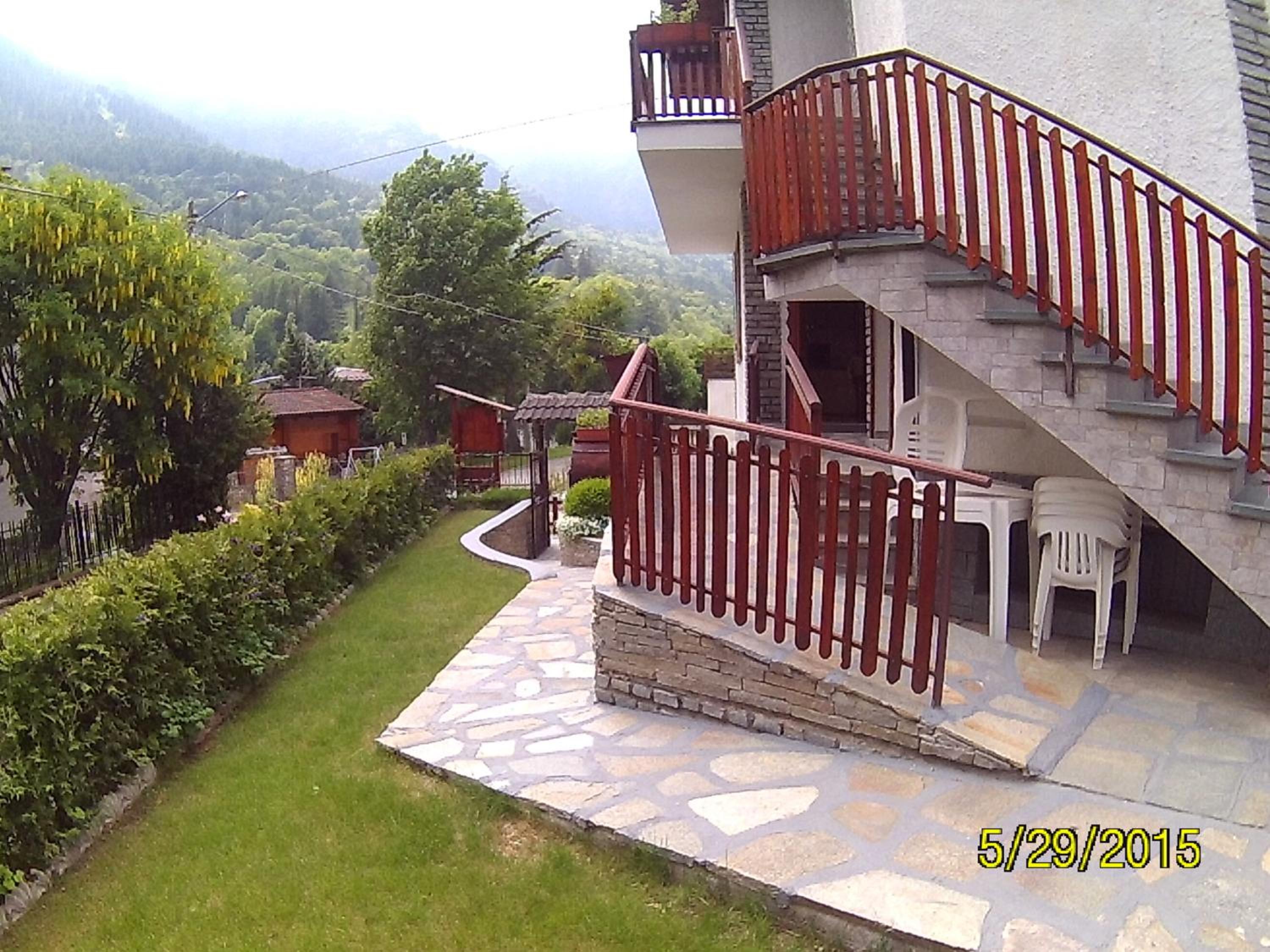 Photo 11
