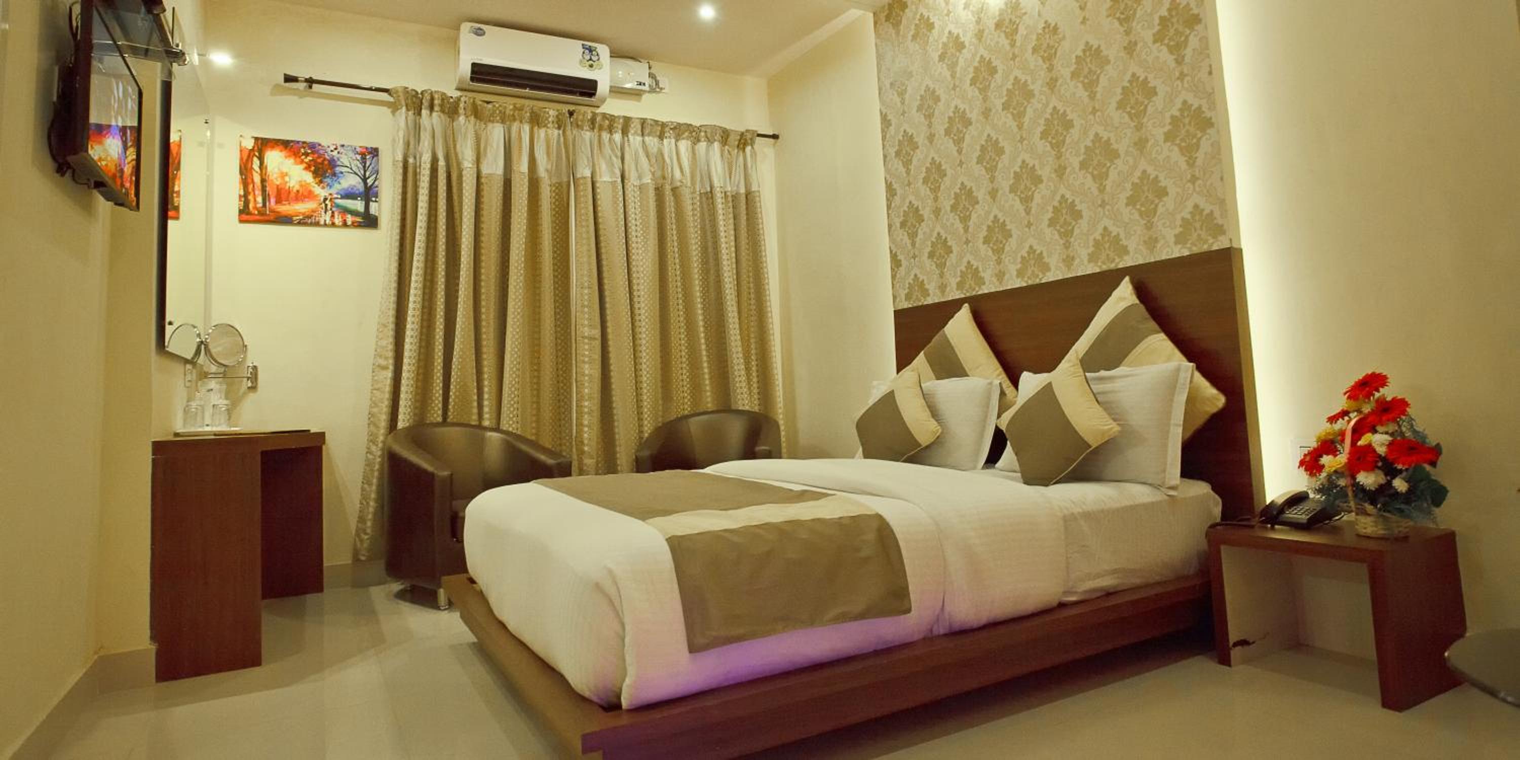 Aishwarya Suites