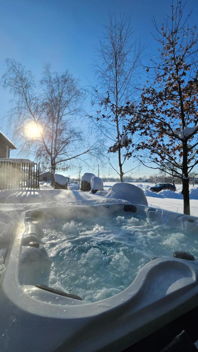 Jacuzzi