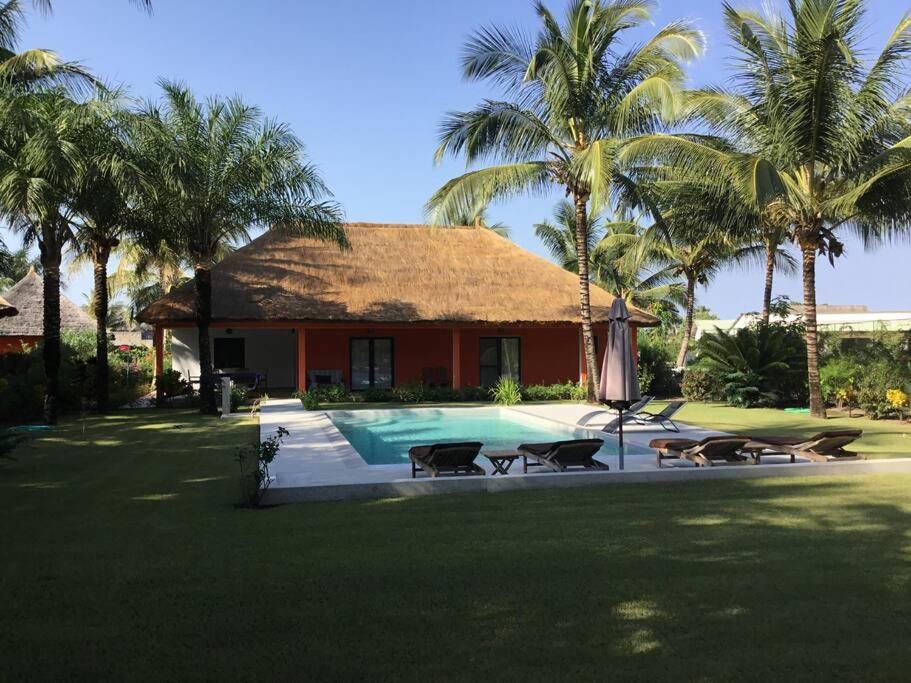 Villa avec piscine près de l'océan. view 4