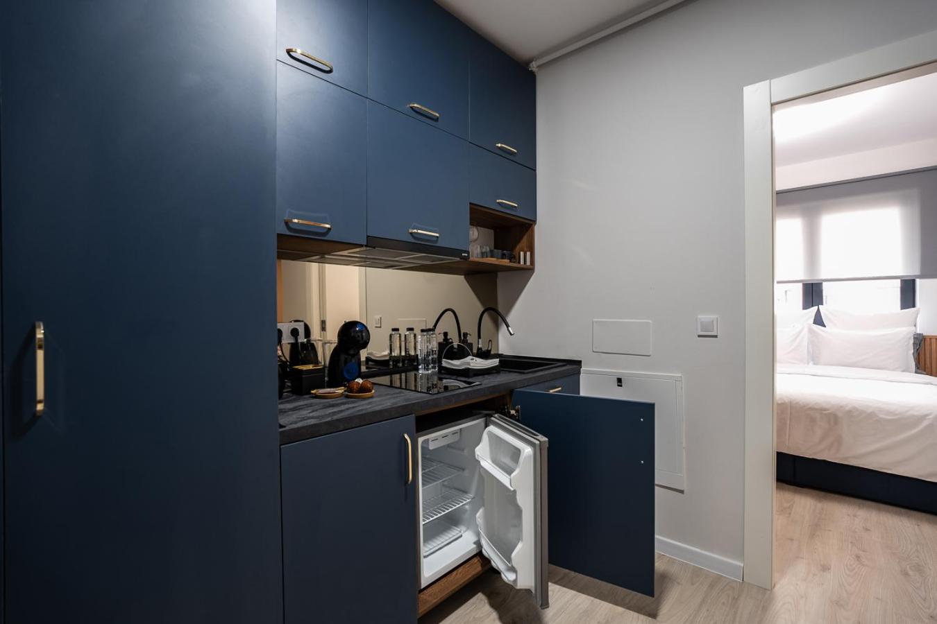 The Blue Sanctuary by Blvd 70B2 - Free Parking