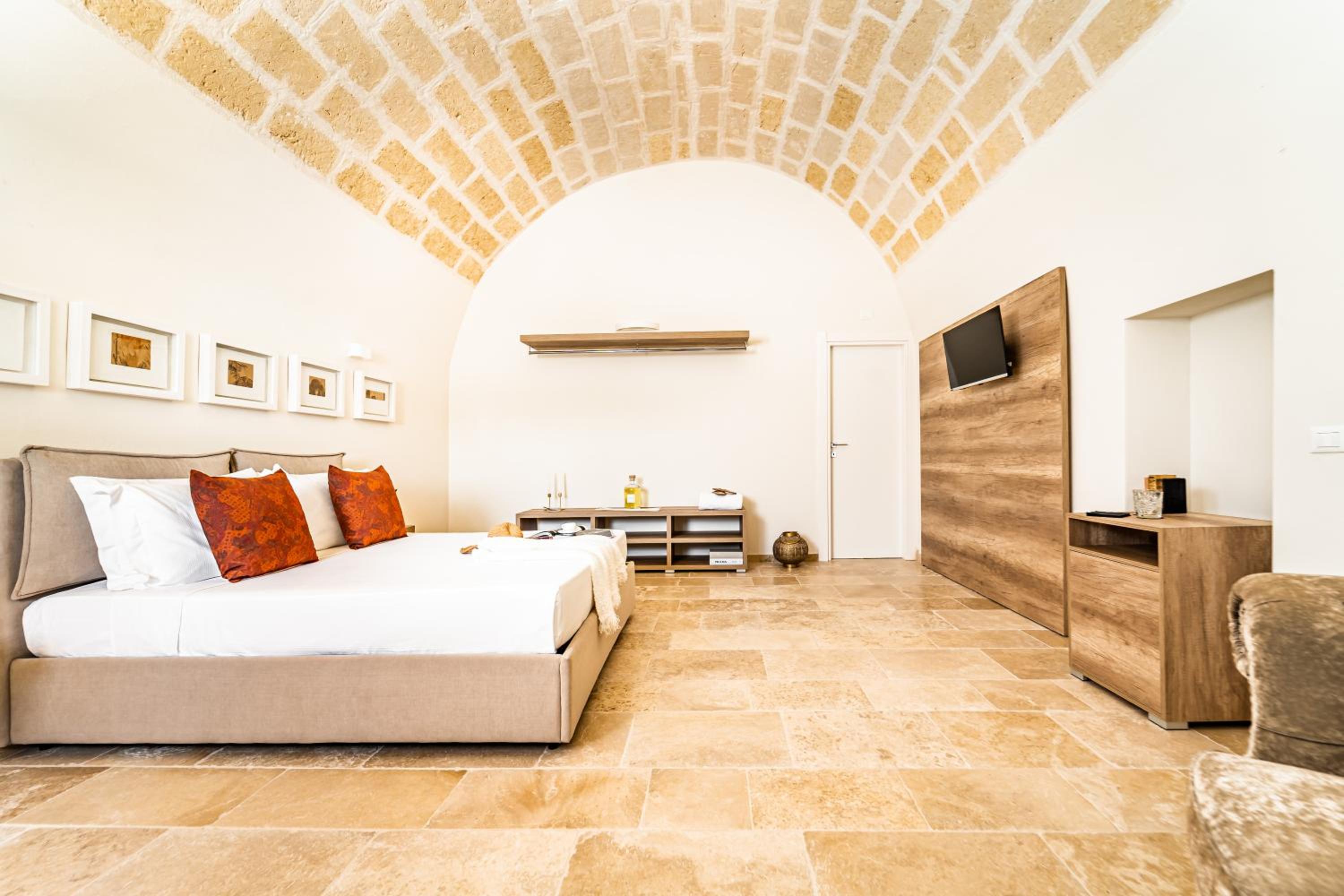 Villa Brigida Resort - Soft Luxury Atmosphere - Adult Oriented