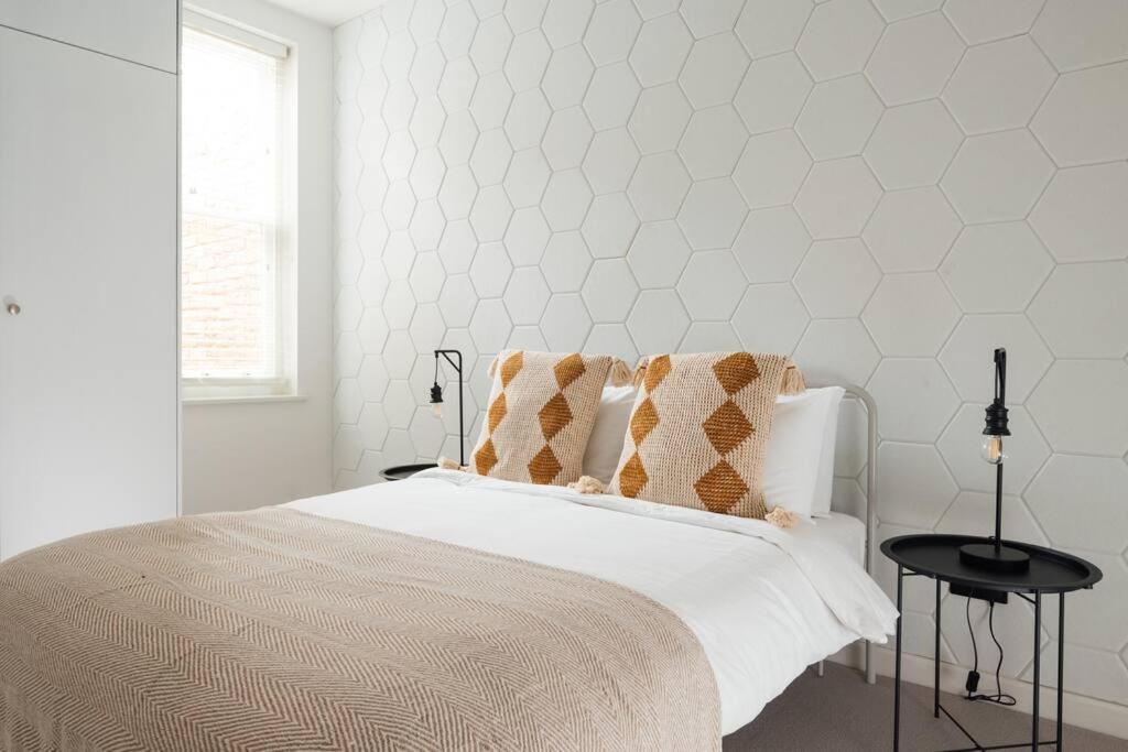 Light & Luxury London Apartment in Honor Oak
