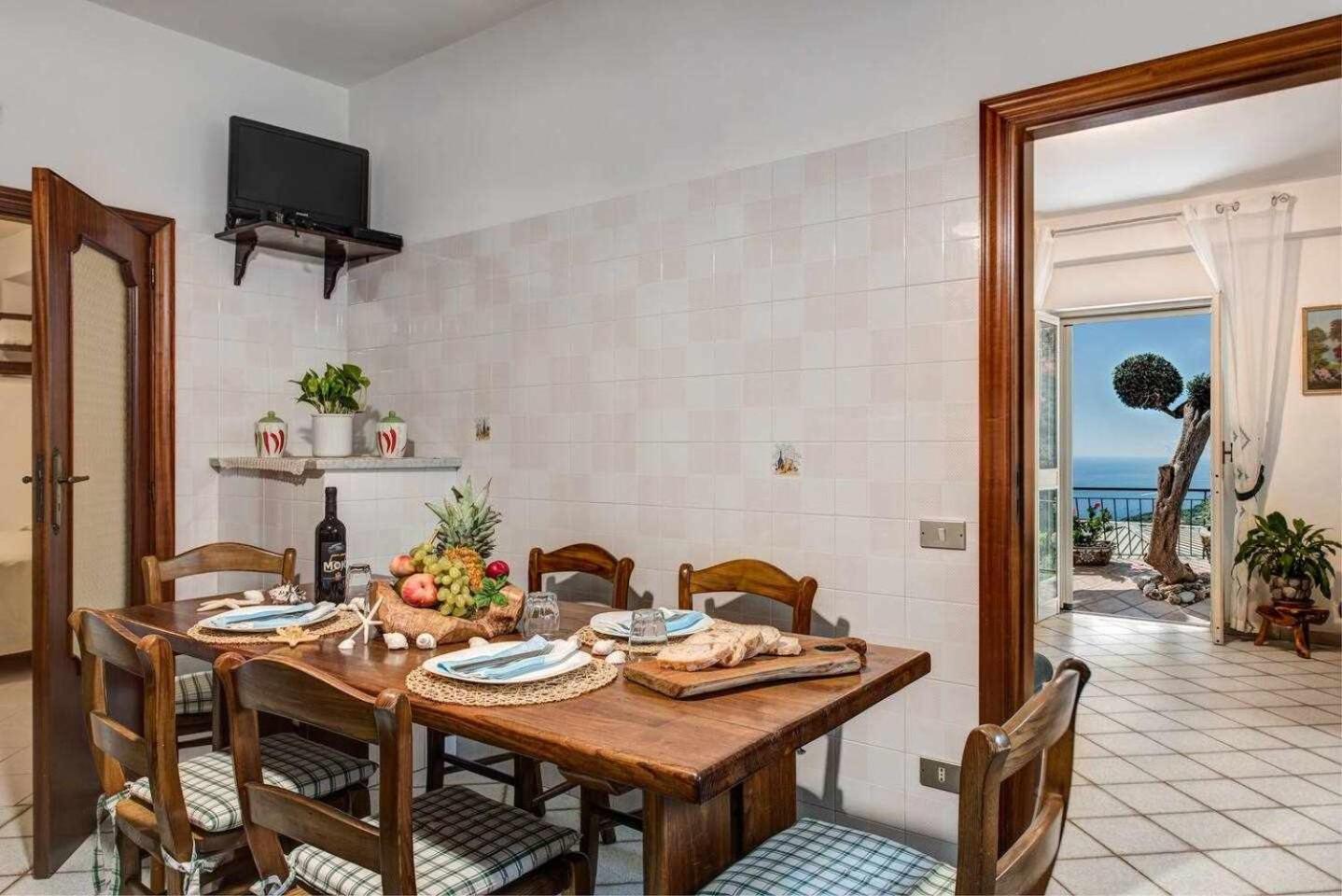 Ulivello Country Side Apartment with Sea View photo 2